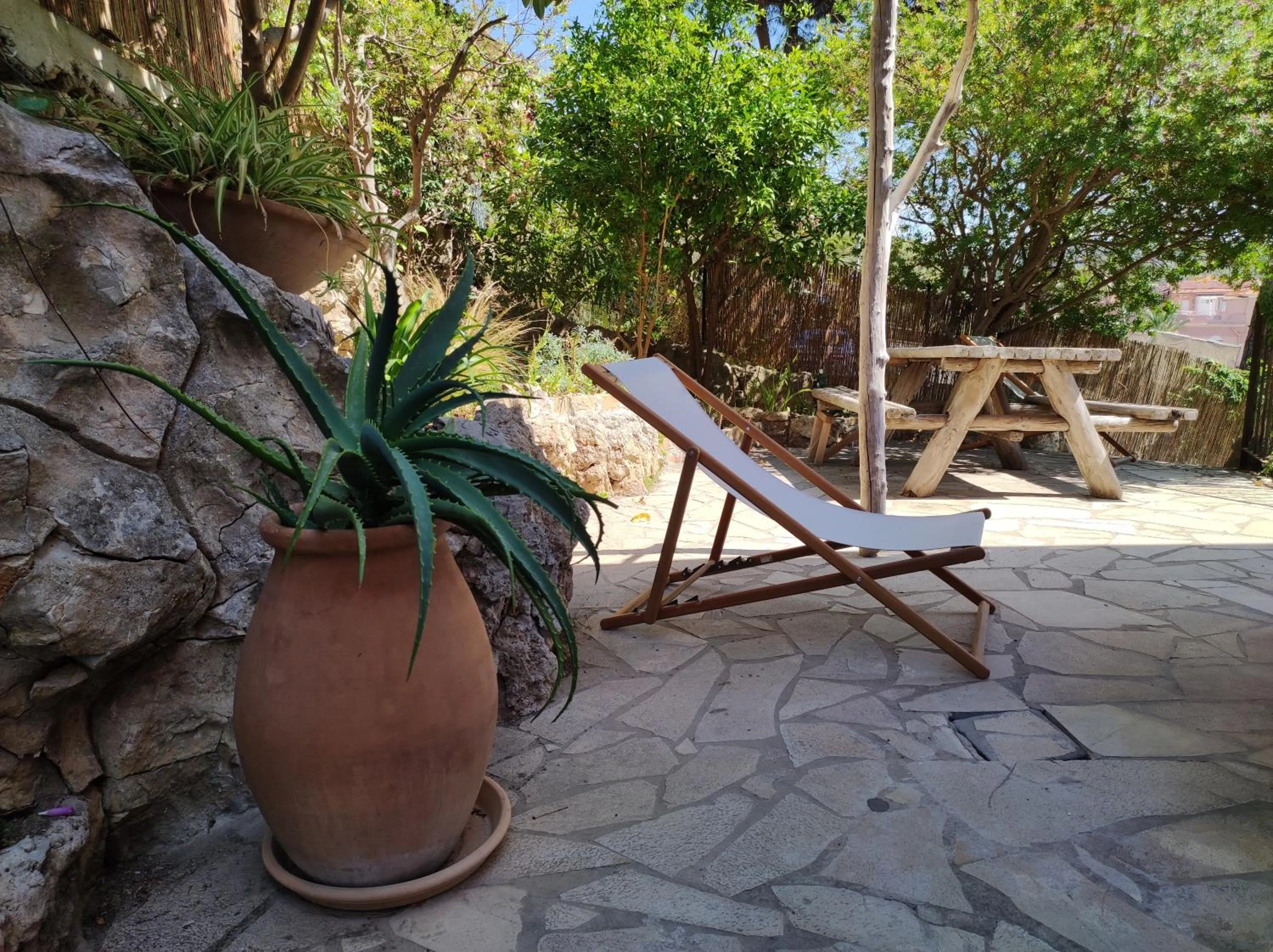 Garden in Les Galets Hôtel et B&B