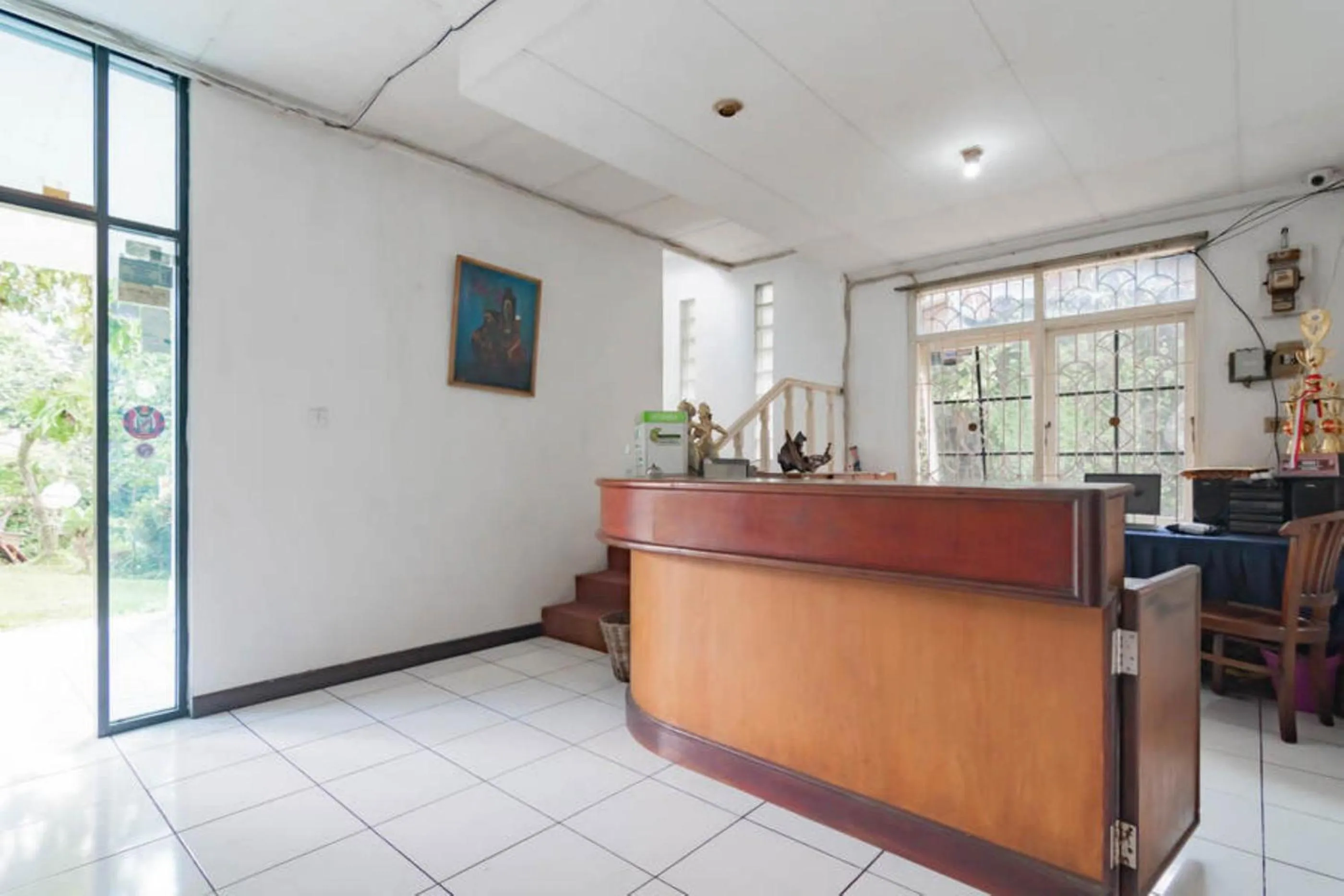 Lobby or reception in Pall Inn Puncak Mitra RedDoorz