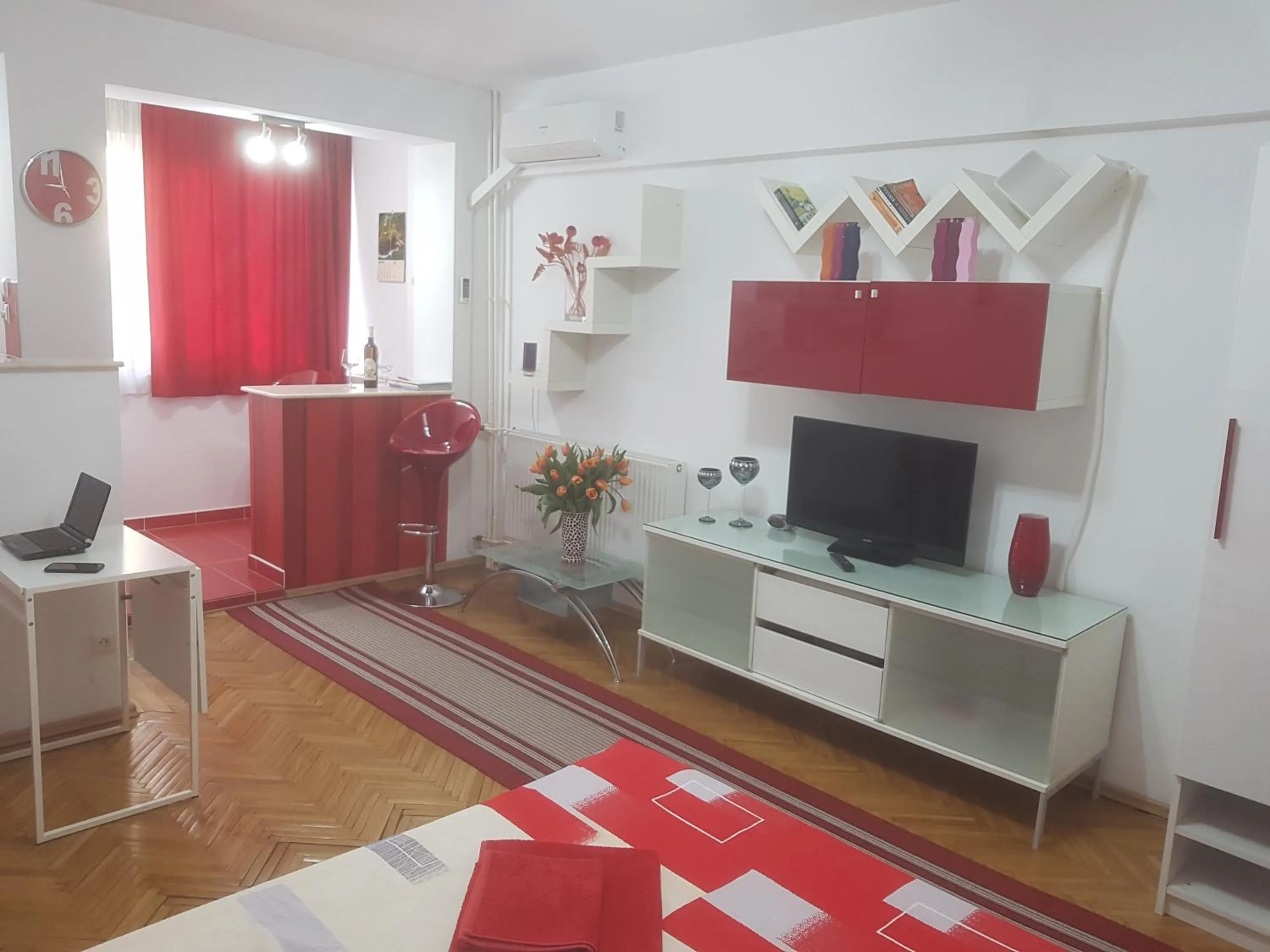 TV and multimedia in Calea Victoriei Residence