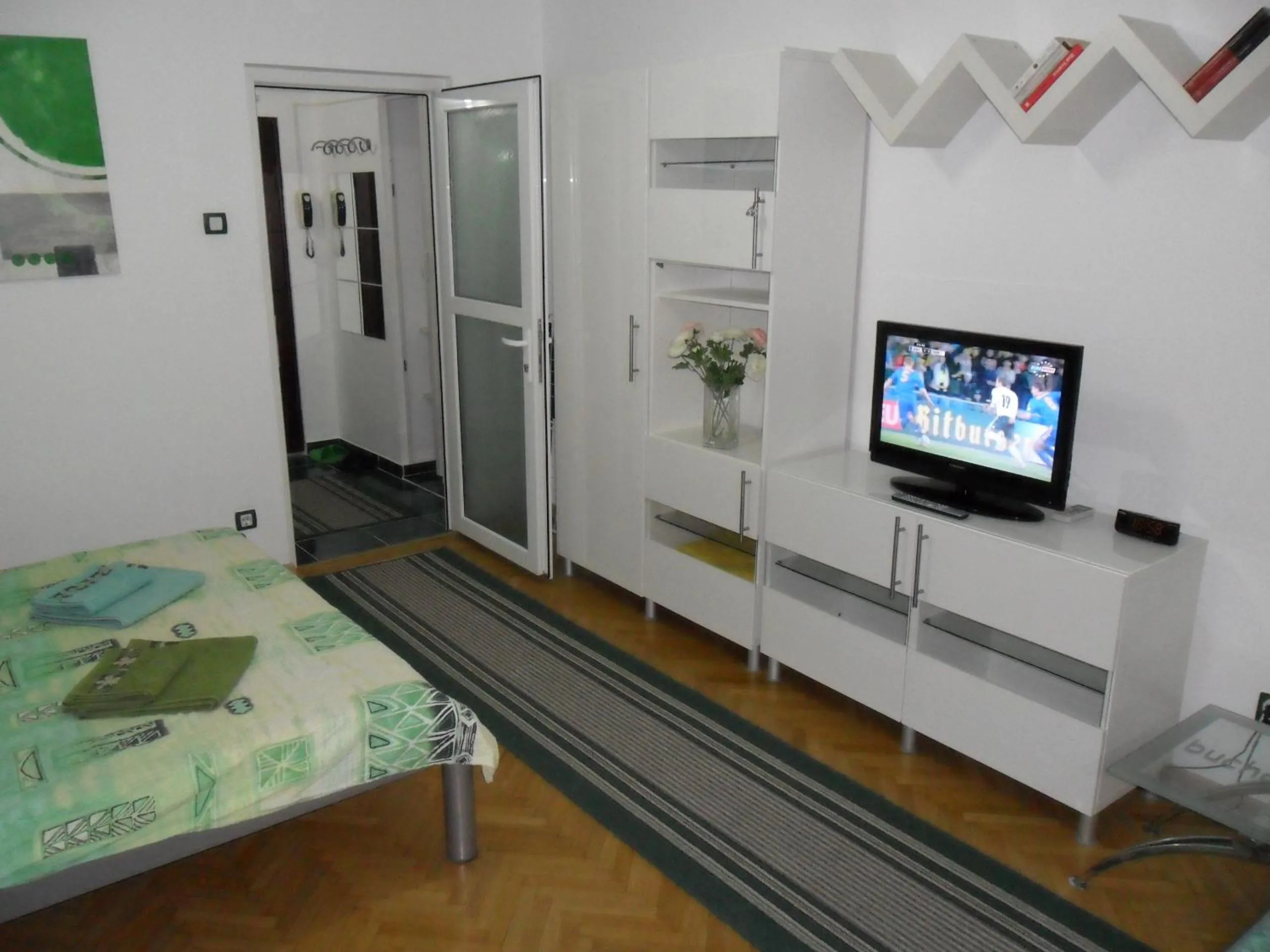 Bed in Calea Victoriei Residence