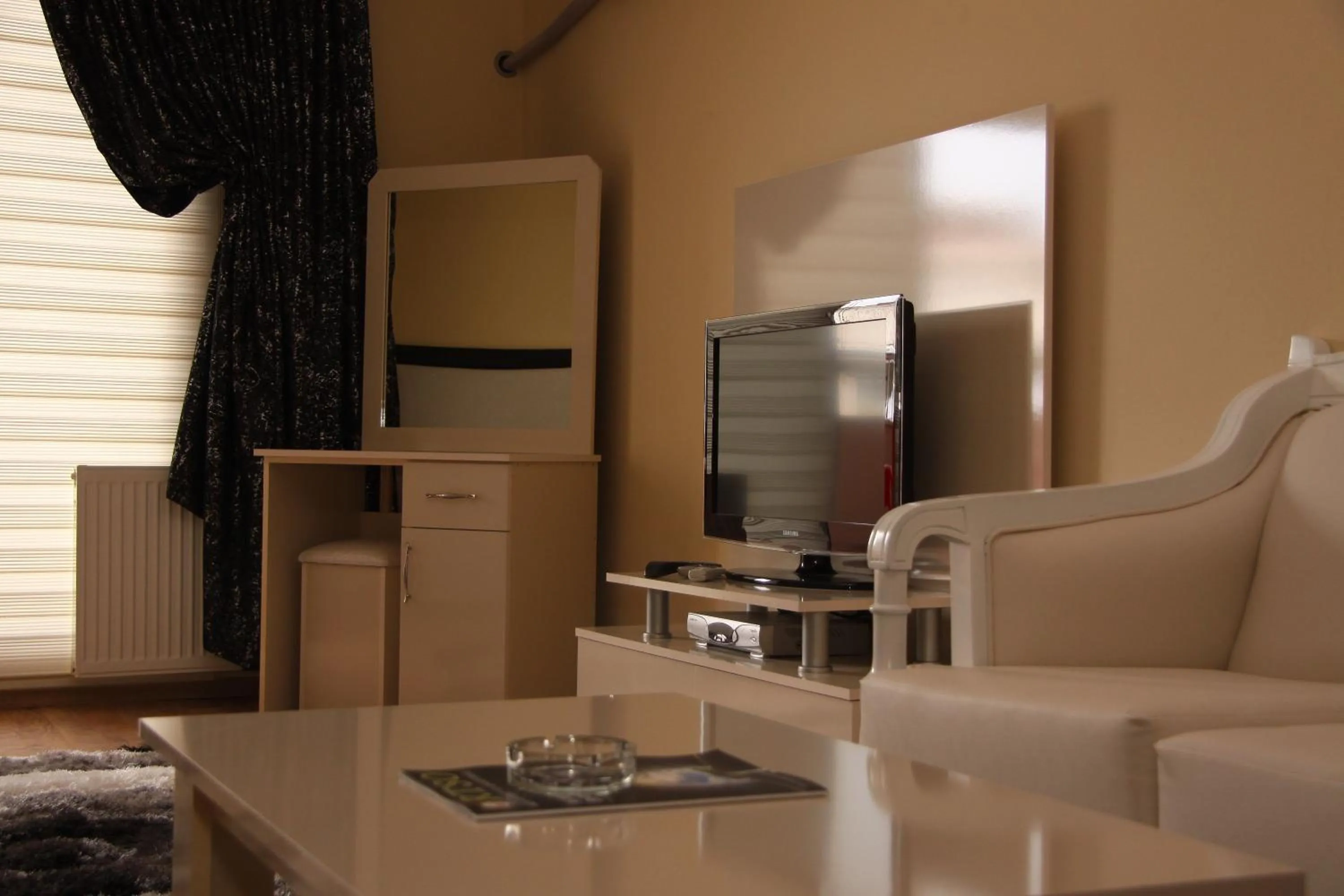 Photo of the whole room in Cmr Aydogan Hotel