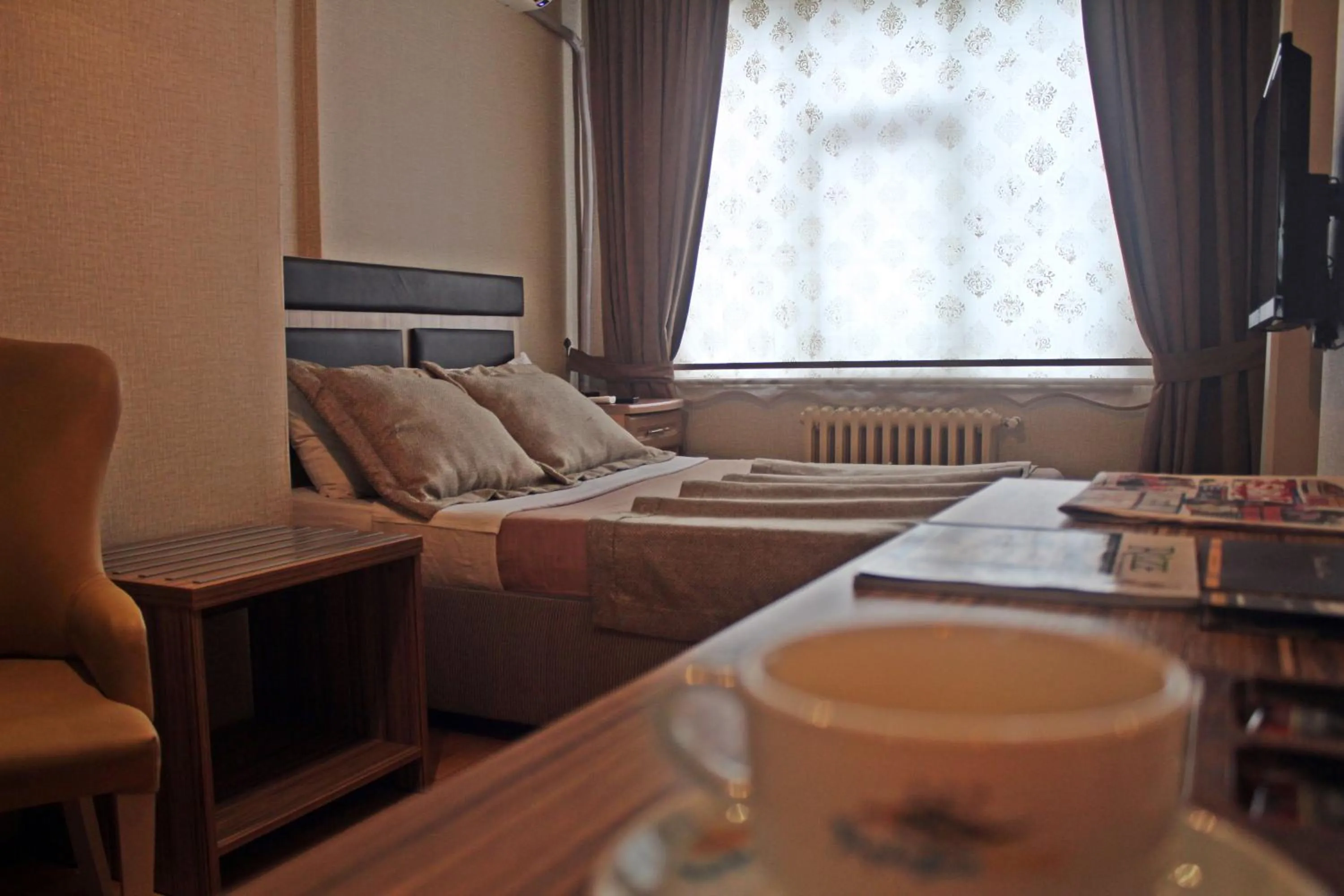 Photo of the whole room in Cmr Aydogan Hotel