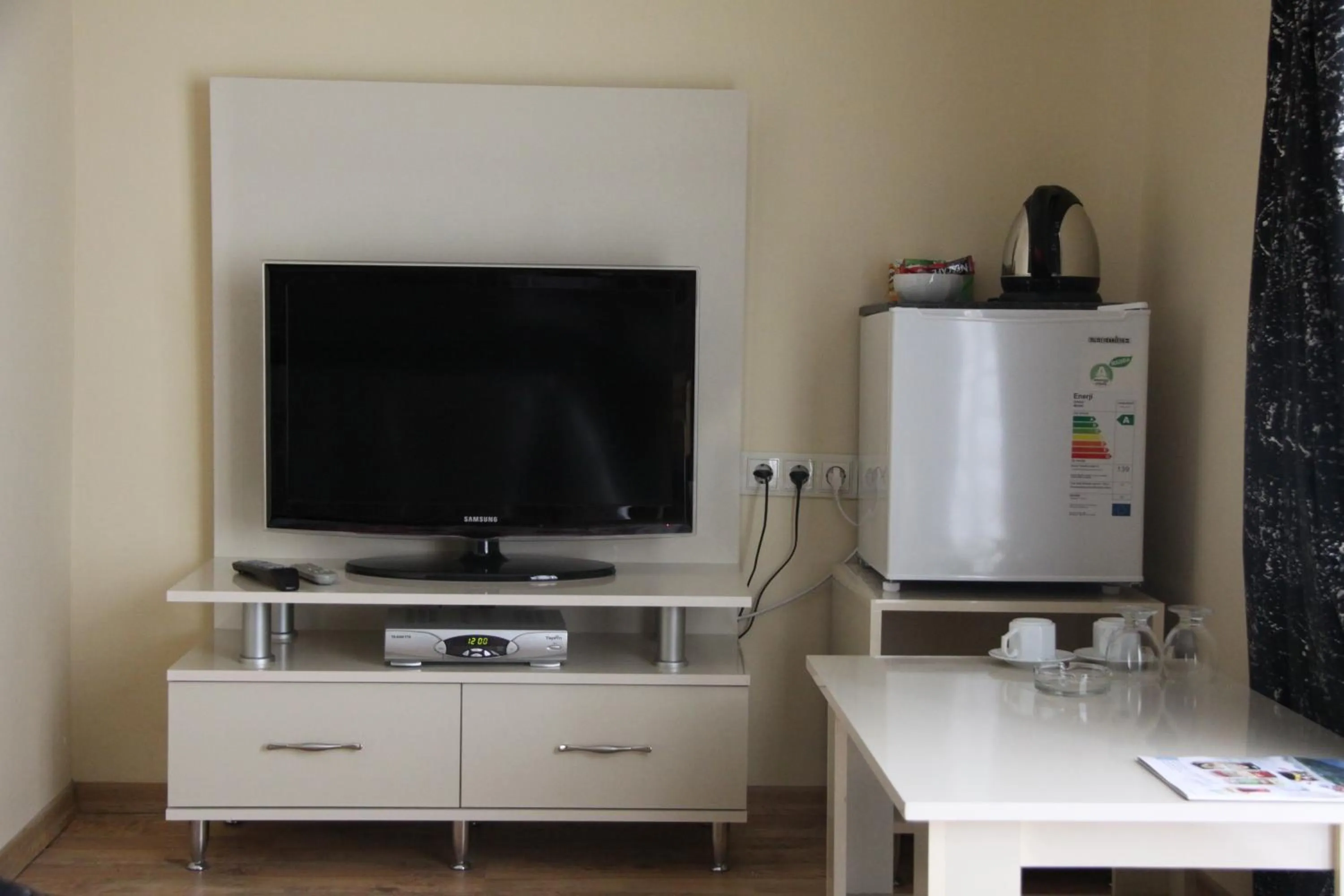 Photo of the whole room in Cmr Aydogan Hotel