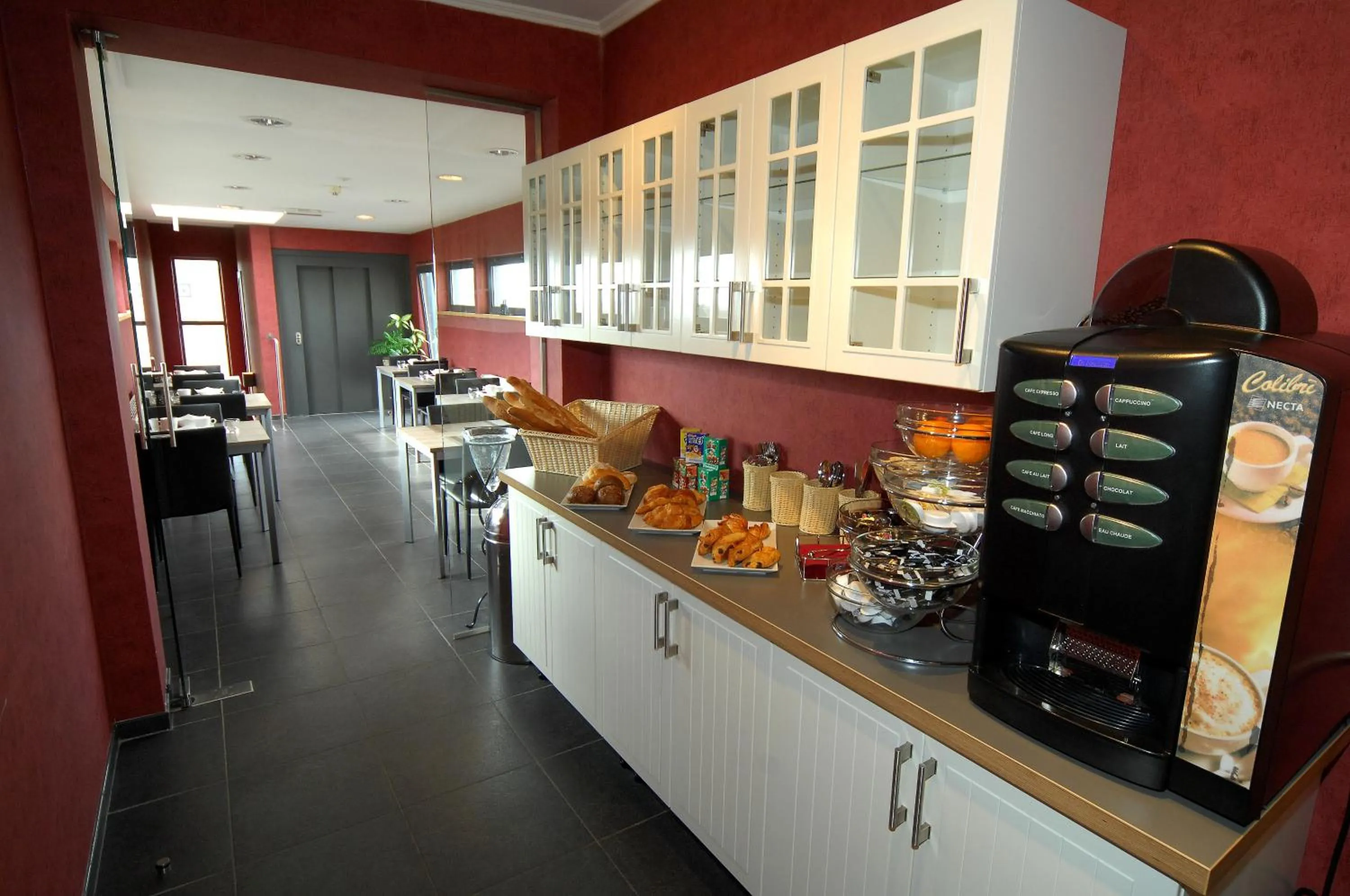 Restaurant/places to eat in Hôtel Le Saint Loup