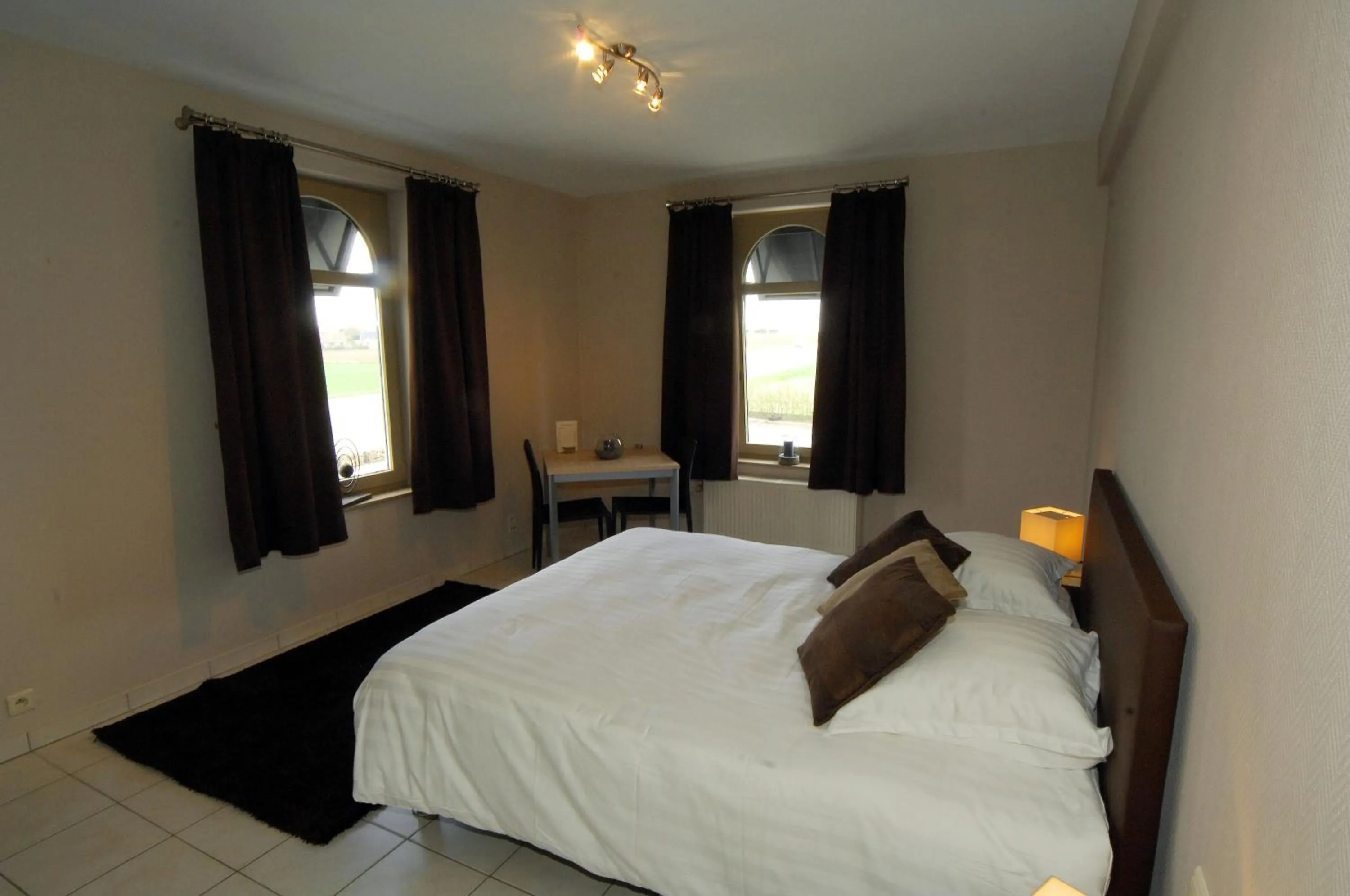 Bedroom, Bed in Hôtel Le Saint Loup