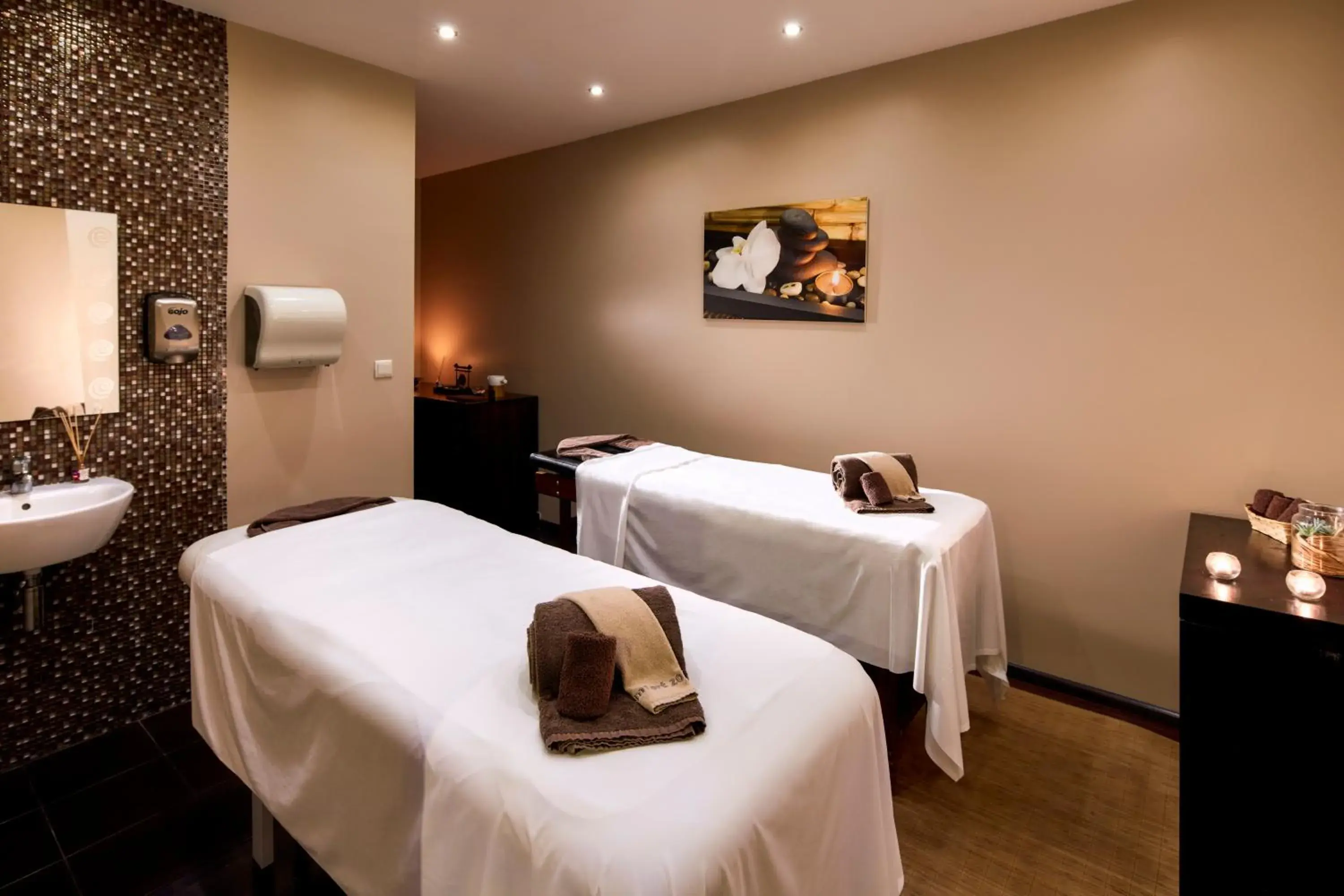 Massage, Bed in Santa Eulalia Hotel & Spa Massage, Bed in Santa Eulalia Hotel & Spa