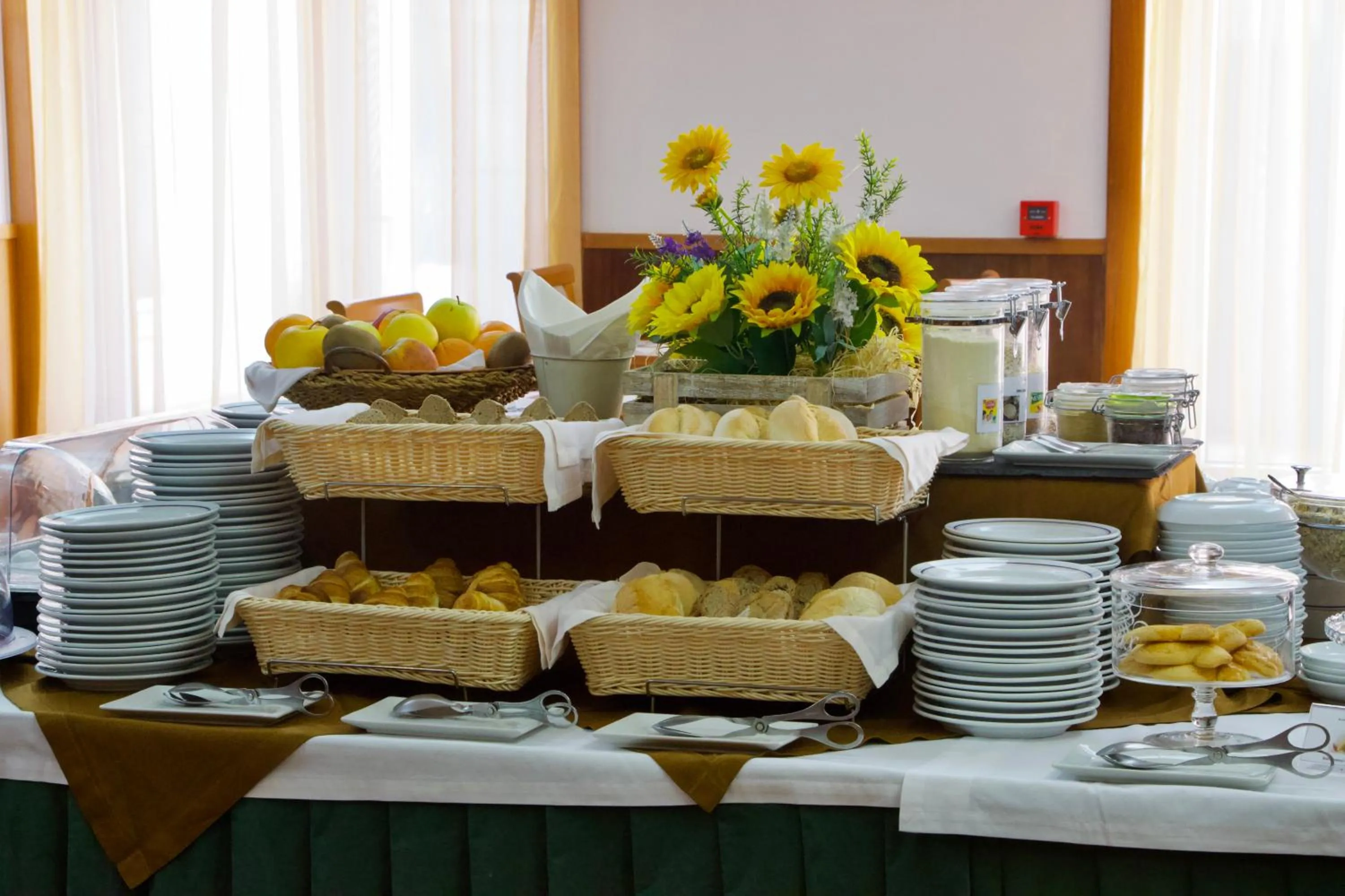 Breakfast in Hotel Eurosol Gouveia
