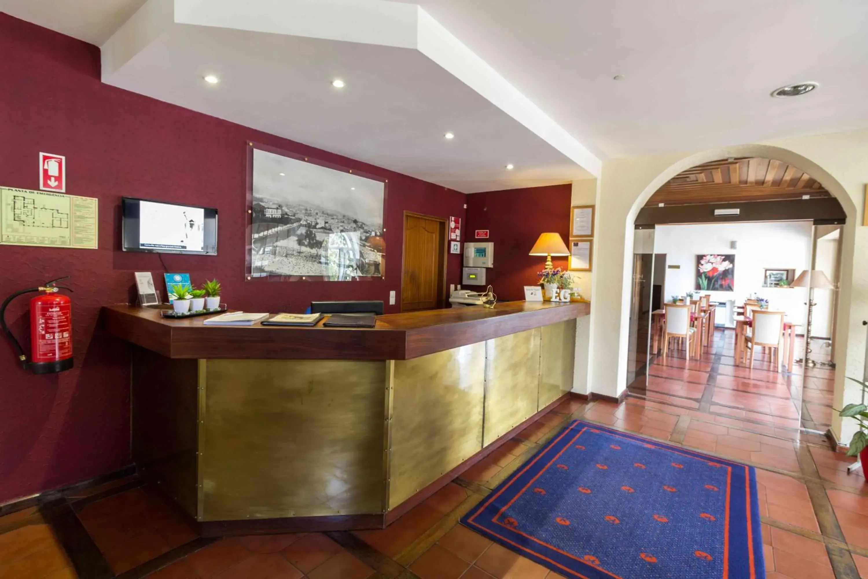 Lobby or reception in Hotel Eurosol Gouveia Lobby or reception in Hotel Eurosol Gouveia