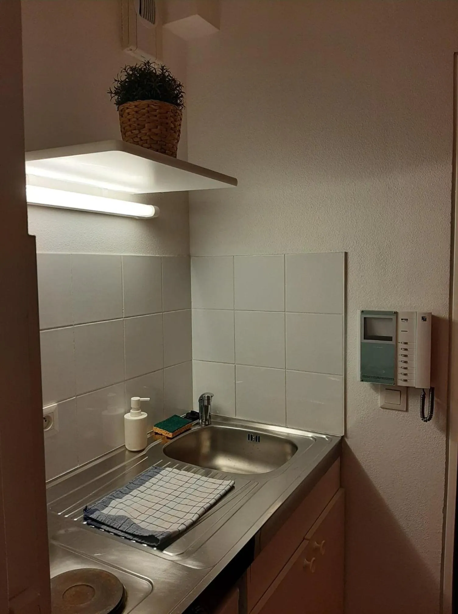 Kitchen or kitchenette in Résidence Hôtelière Laudine