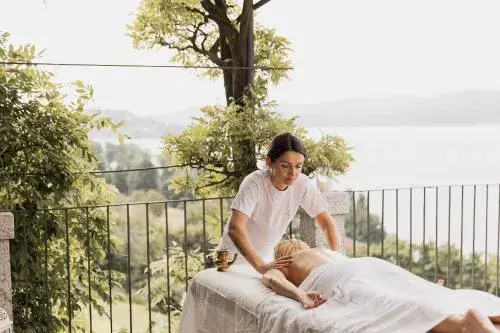 Deluxe Apartment with Terrace and Lake View in Villa Antica Colonia SPA & Wellness Deluxe Apartment with Terrace and Lake View in Villa Antica Colonia SPA & Wellness