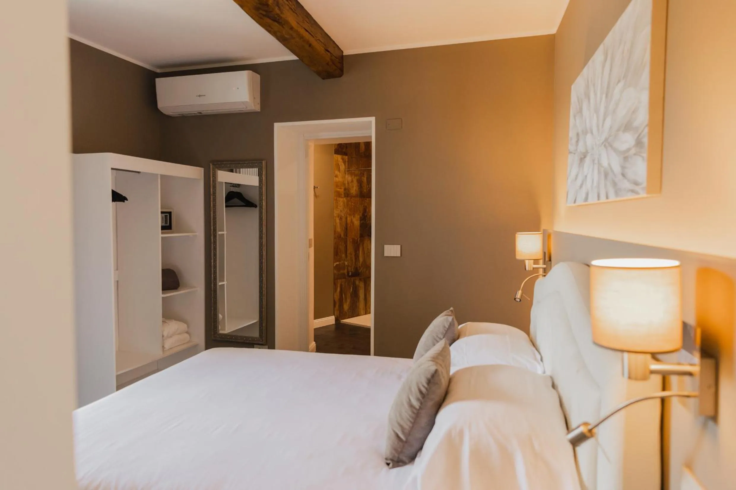 Bed in Villa Antica Colonia SPA & Wellness