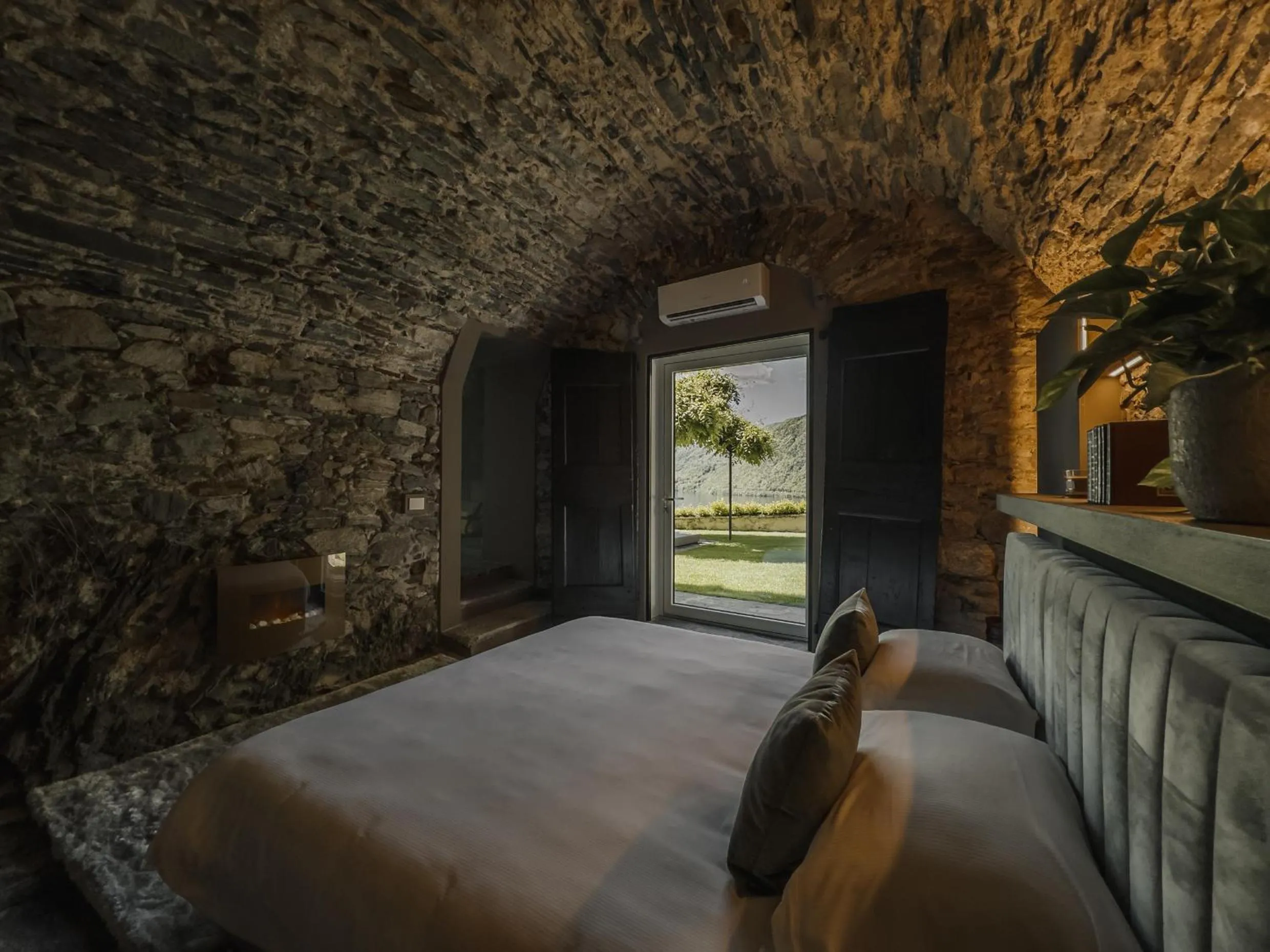 Bed in Villa Antica Colonia SPA & Wellness