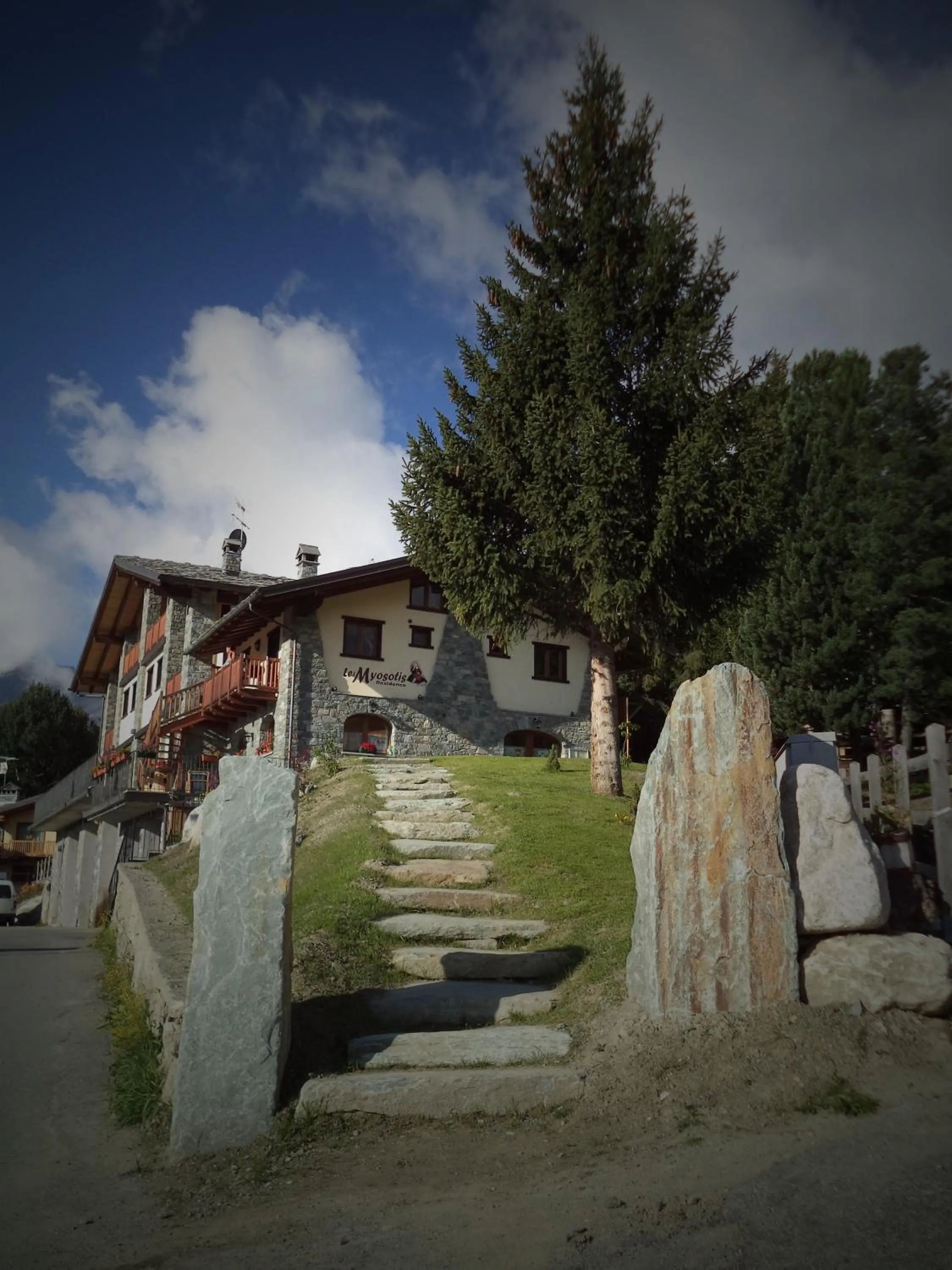 Property building in Residence Les Myosotis