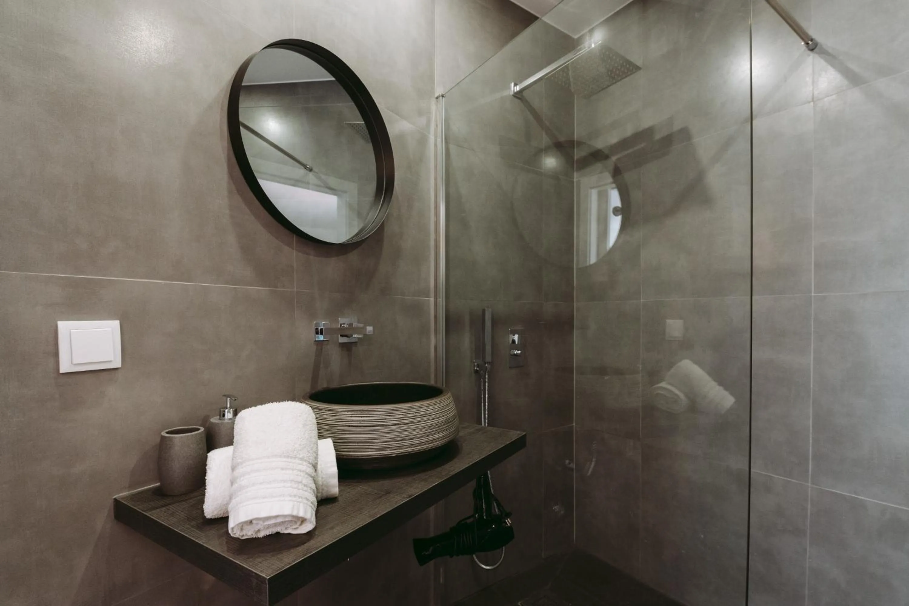 Toilet in 19 Tile Ceramic Concept - by Unlock Hotels