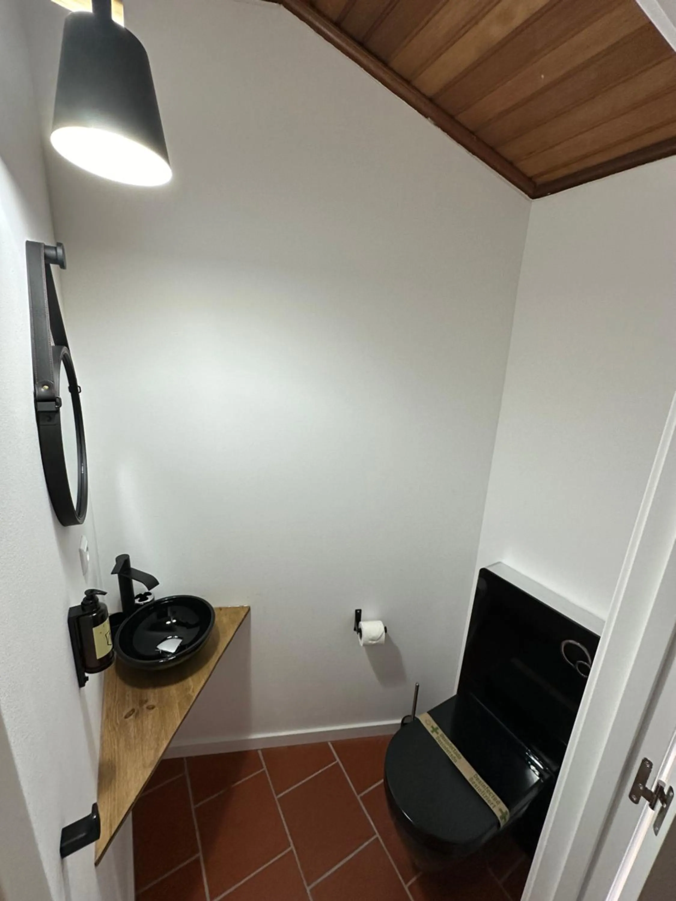 Toilet in 19 Tile Ceramic Concept - by Unlock Hotels