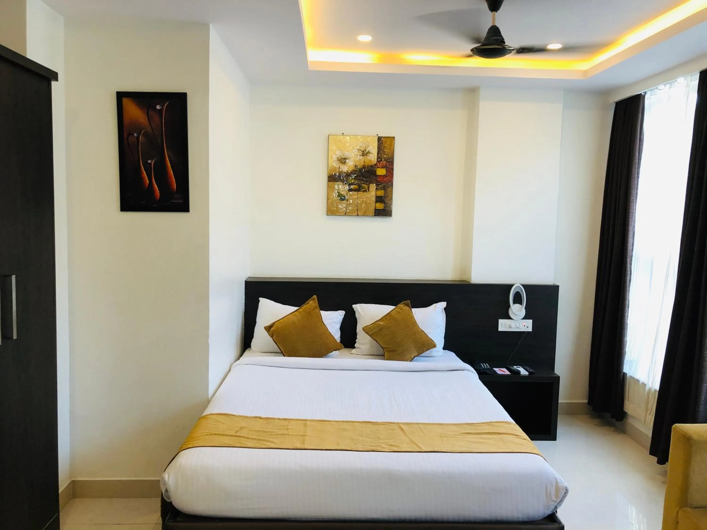 Bed in The Porch Inn Hotel & Service Apartments Near Nimhans Hospital