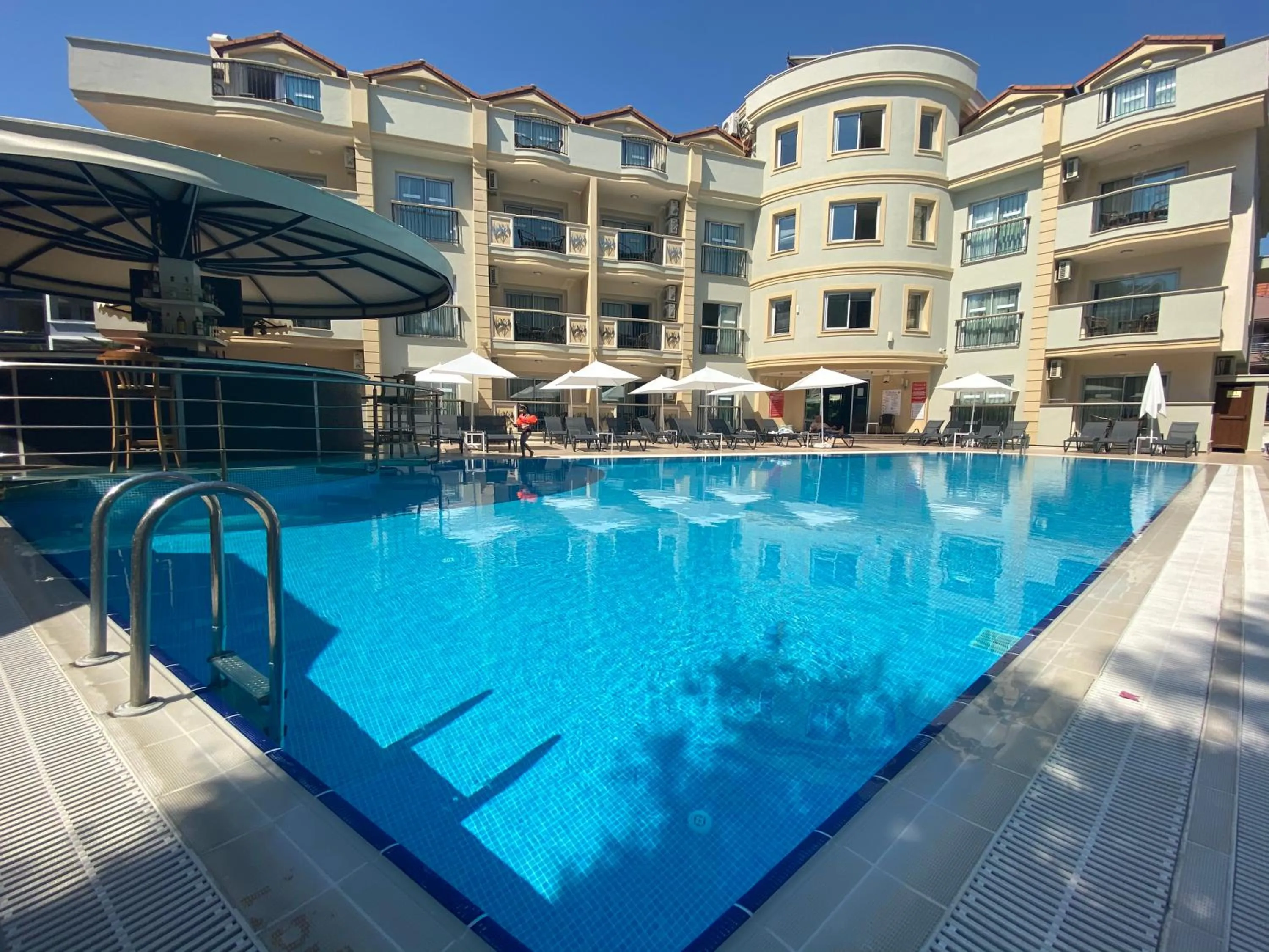 Club Karakas Apart Otel