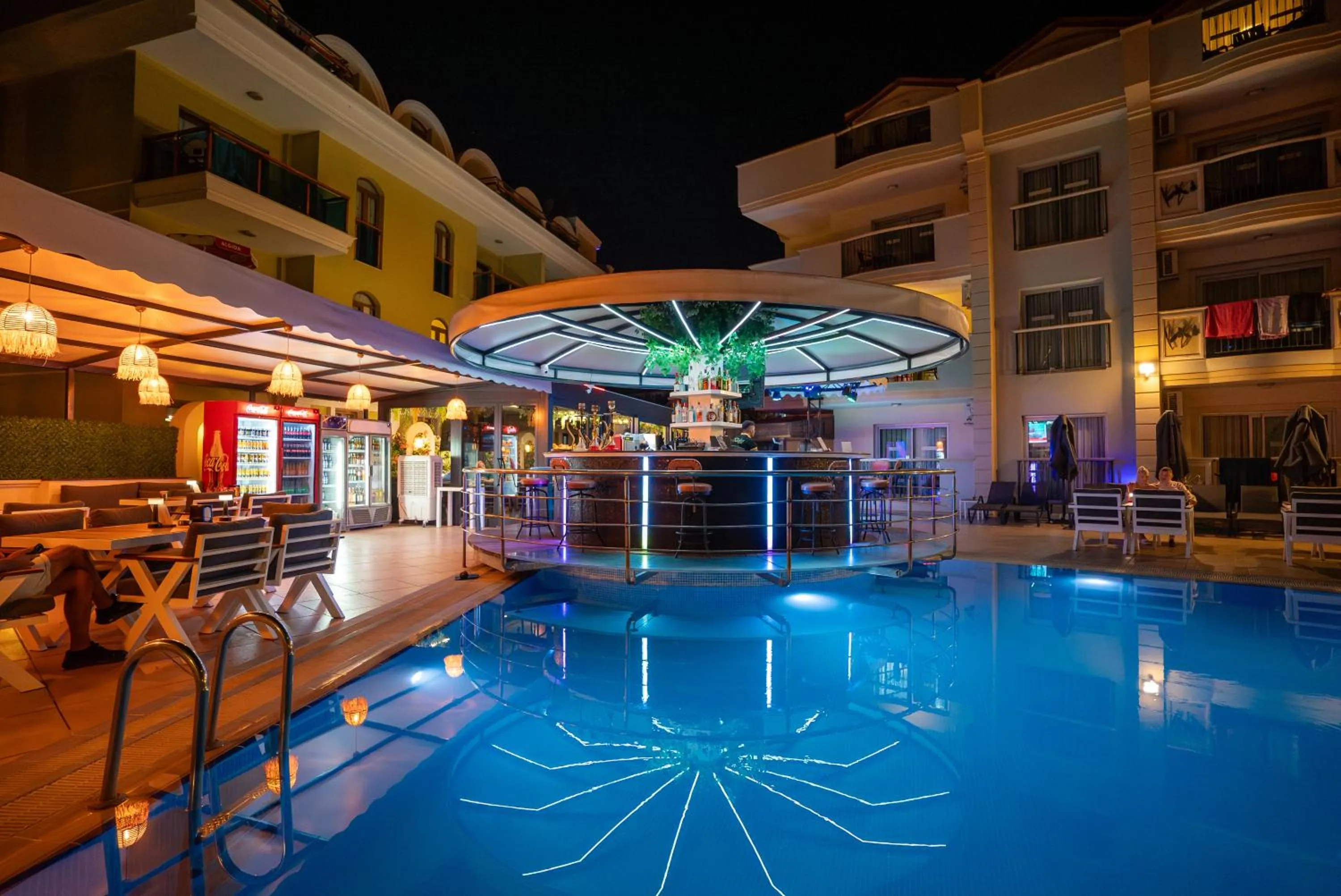 Club Karakas Apart Otel