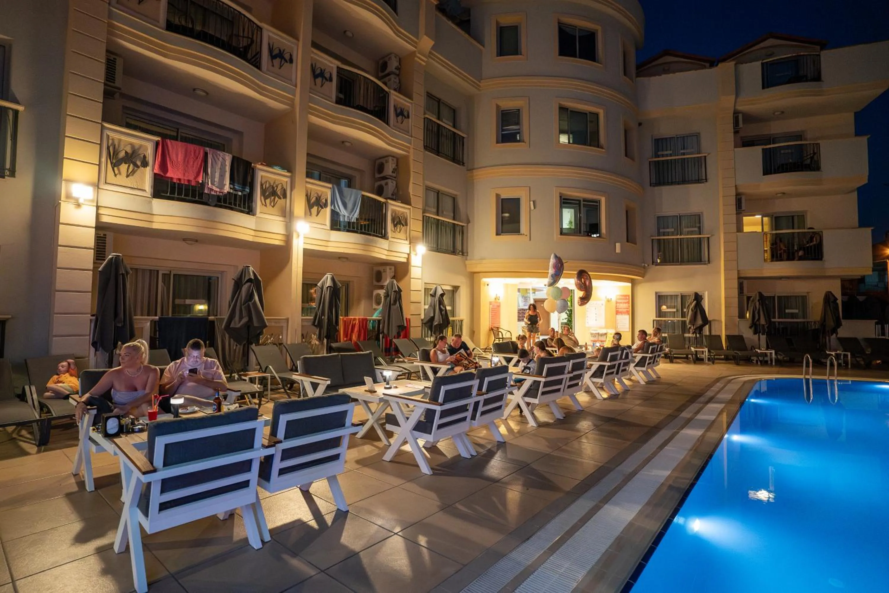 Club Karakas Apart Otel