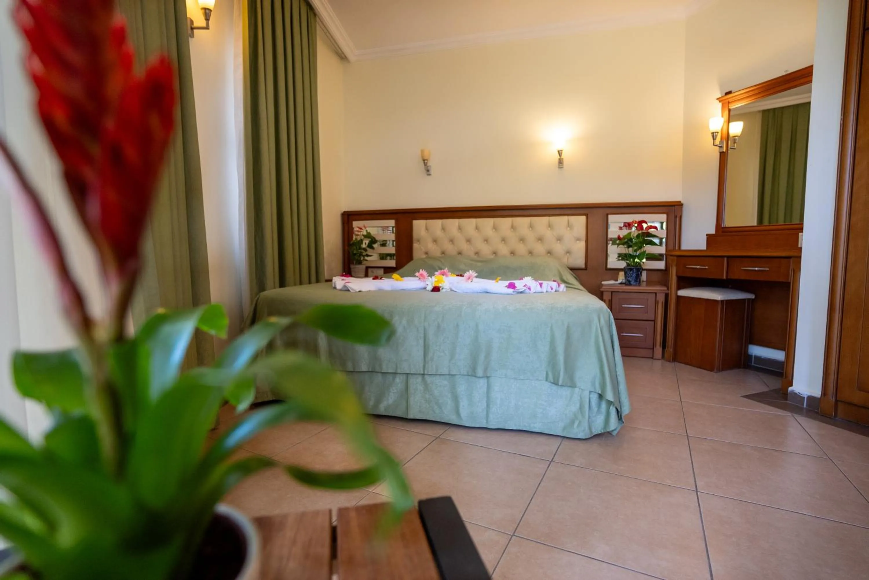 Bed in Club Karakas Apart Otel