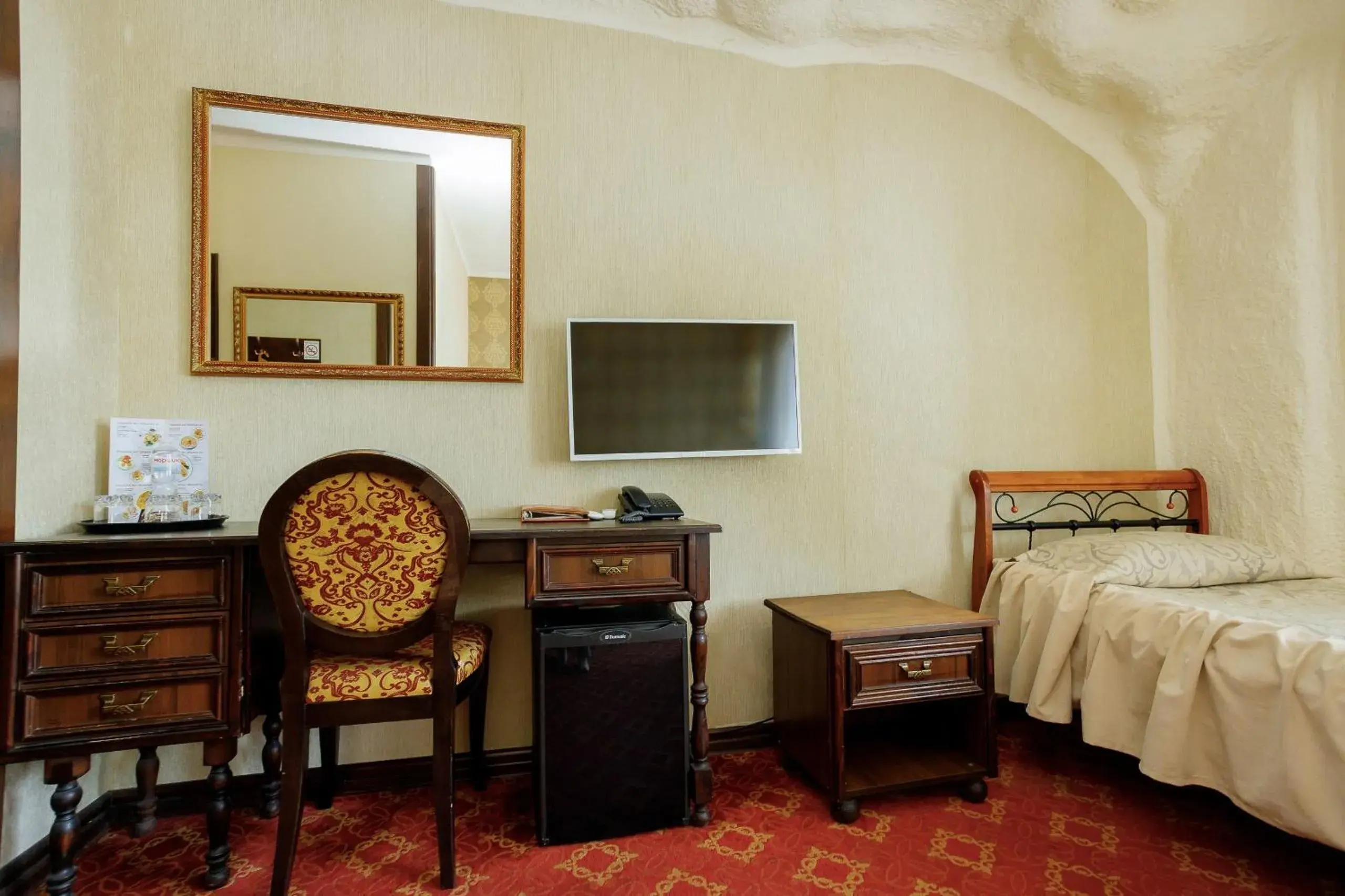 Standard Triple Room in Hotel Kilikiya Standard Triple Room in Hotel Kilikiya
