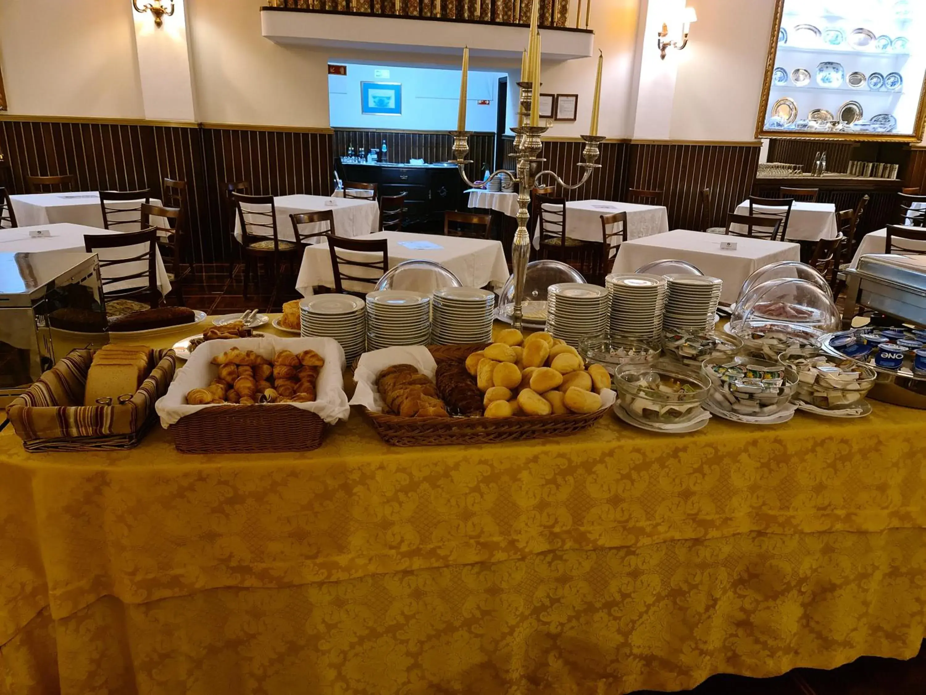 Breakfast in Hotel Urgeirica Breakfast in Hotel Urgeirica