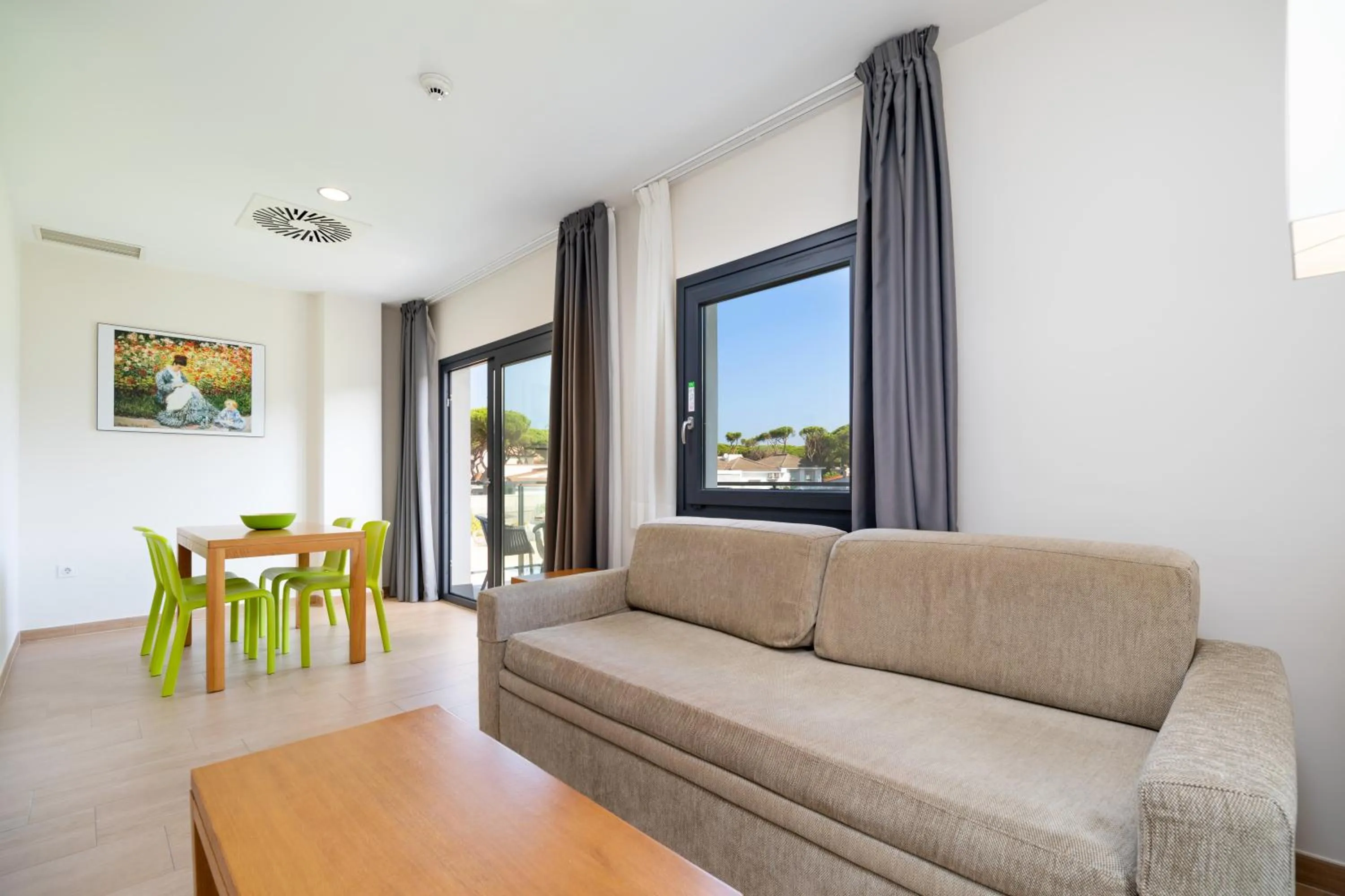 Day in Complejo Al Sur - by Grupo Tribu