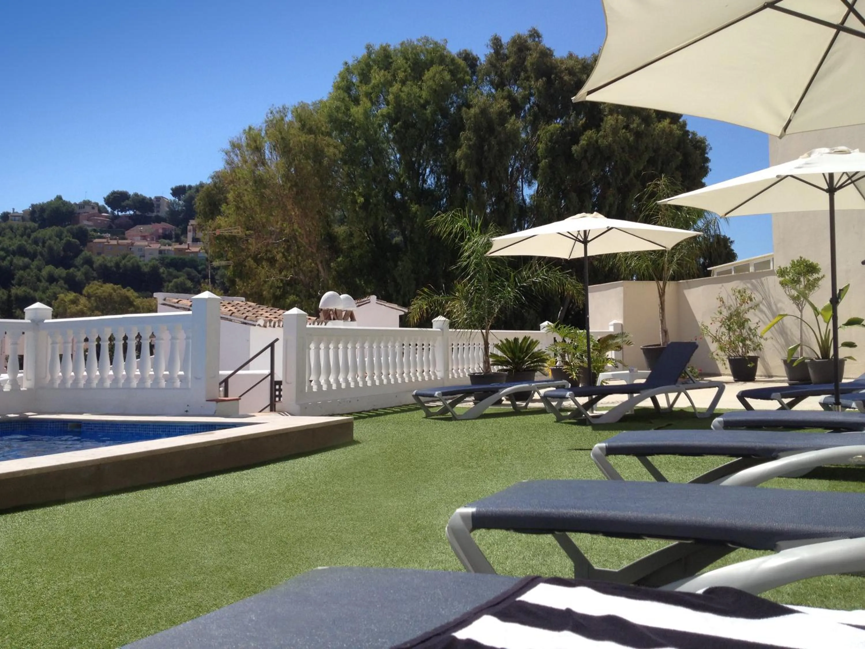 Swimming pool in Apartamentos Turísticos La Mundial