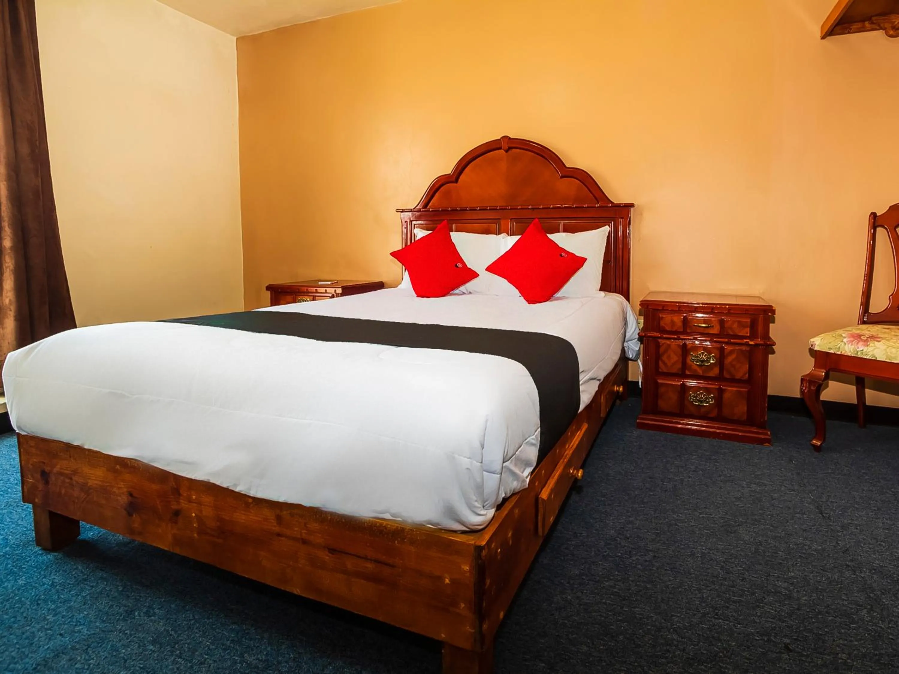 Bedroom, Bed in Hotel De La Loma