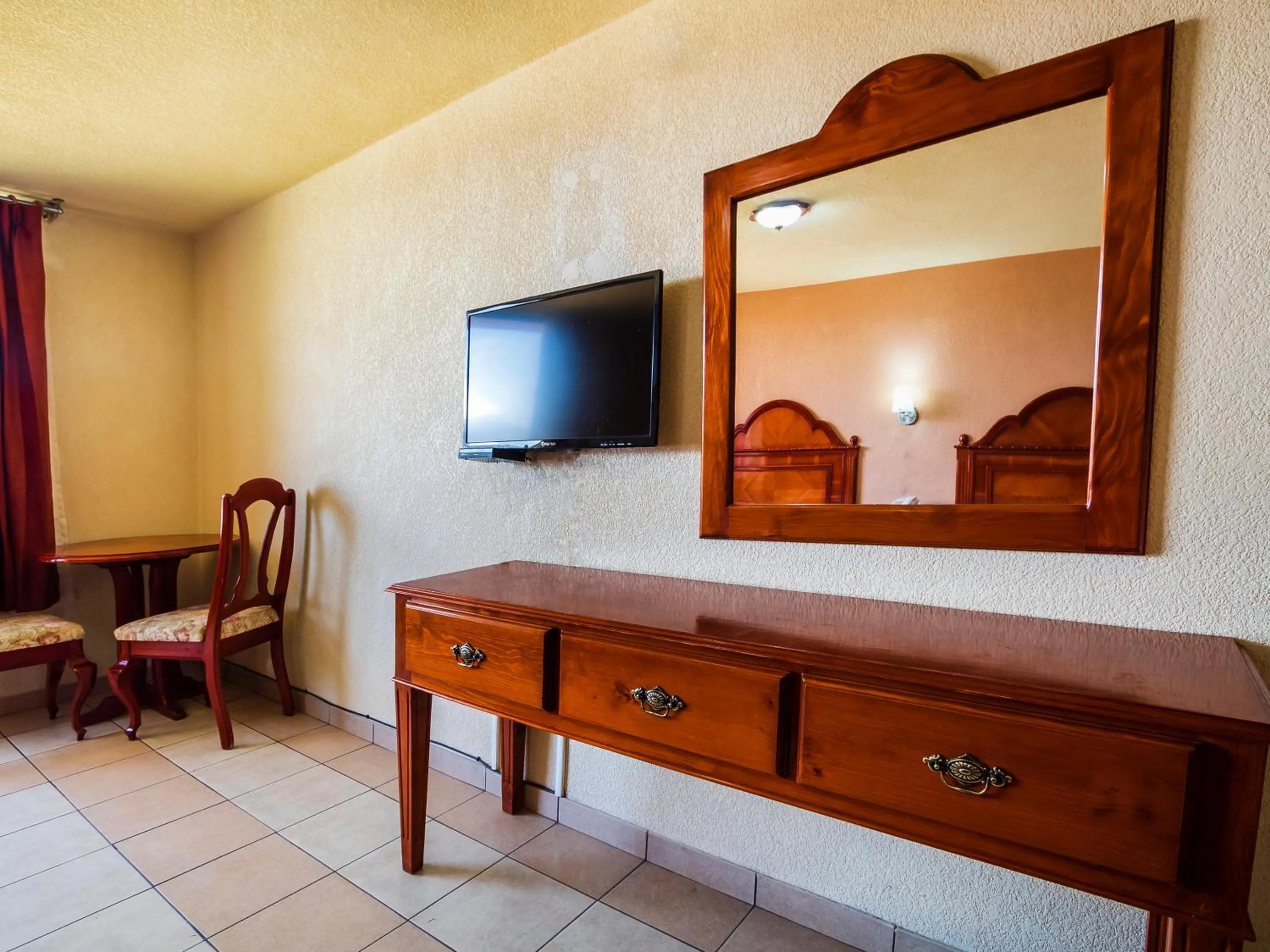Bedroom in Hotel De La Loma