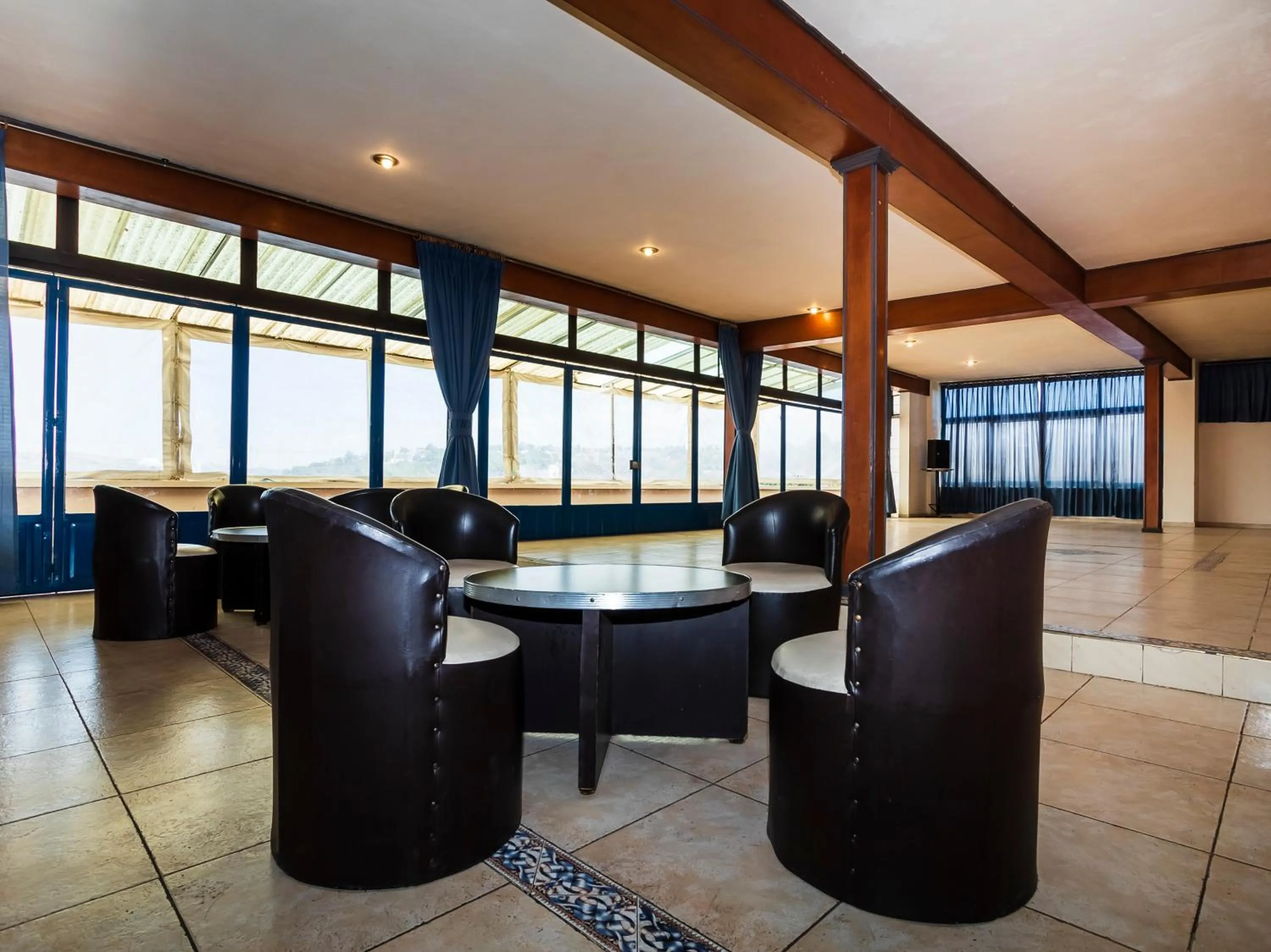 Meeting/conference room in Hotel De La Loma