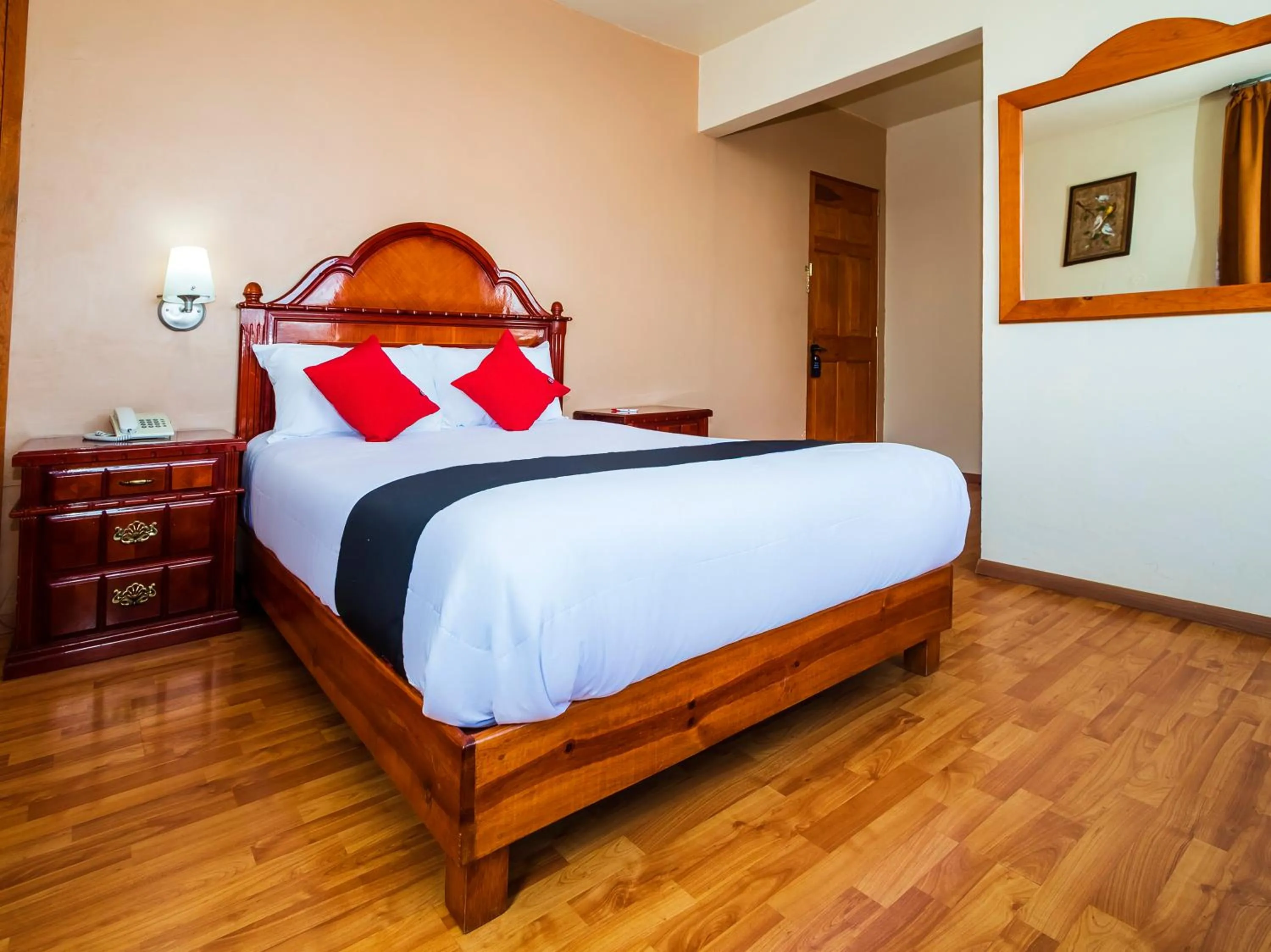 Bedroom, Bed in Hotel De La Loma