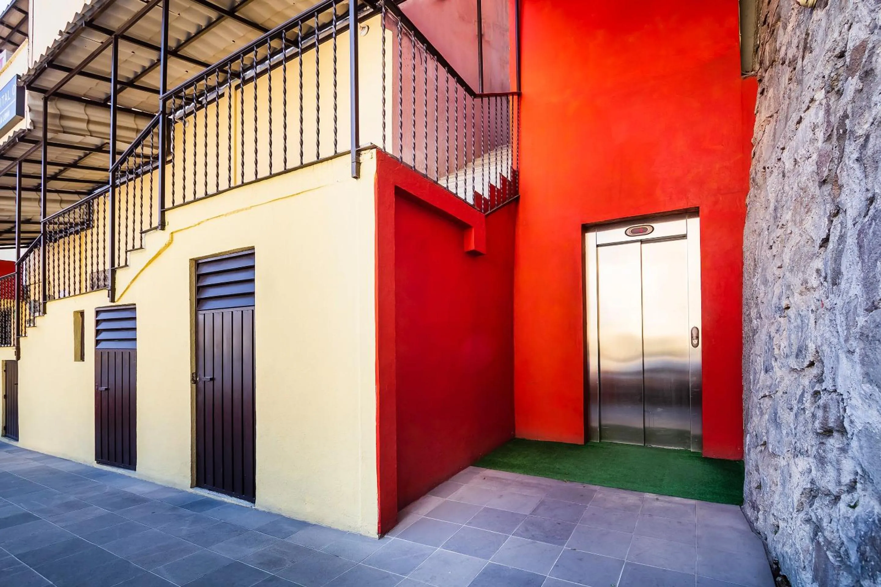 Facility for disabled guests in Hotel De La Loma