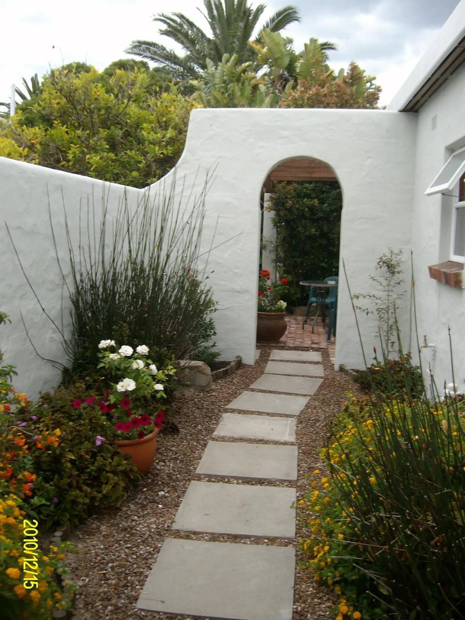 Garden in Be My Guest Lodge