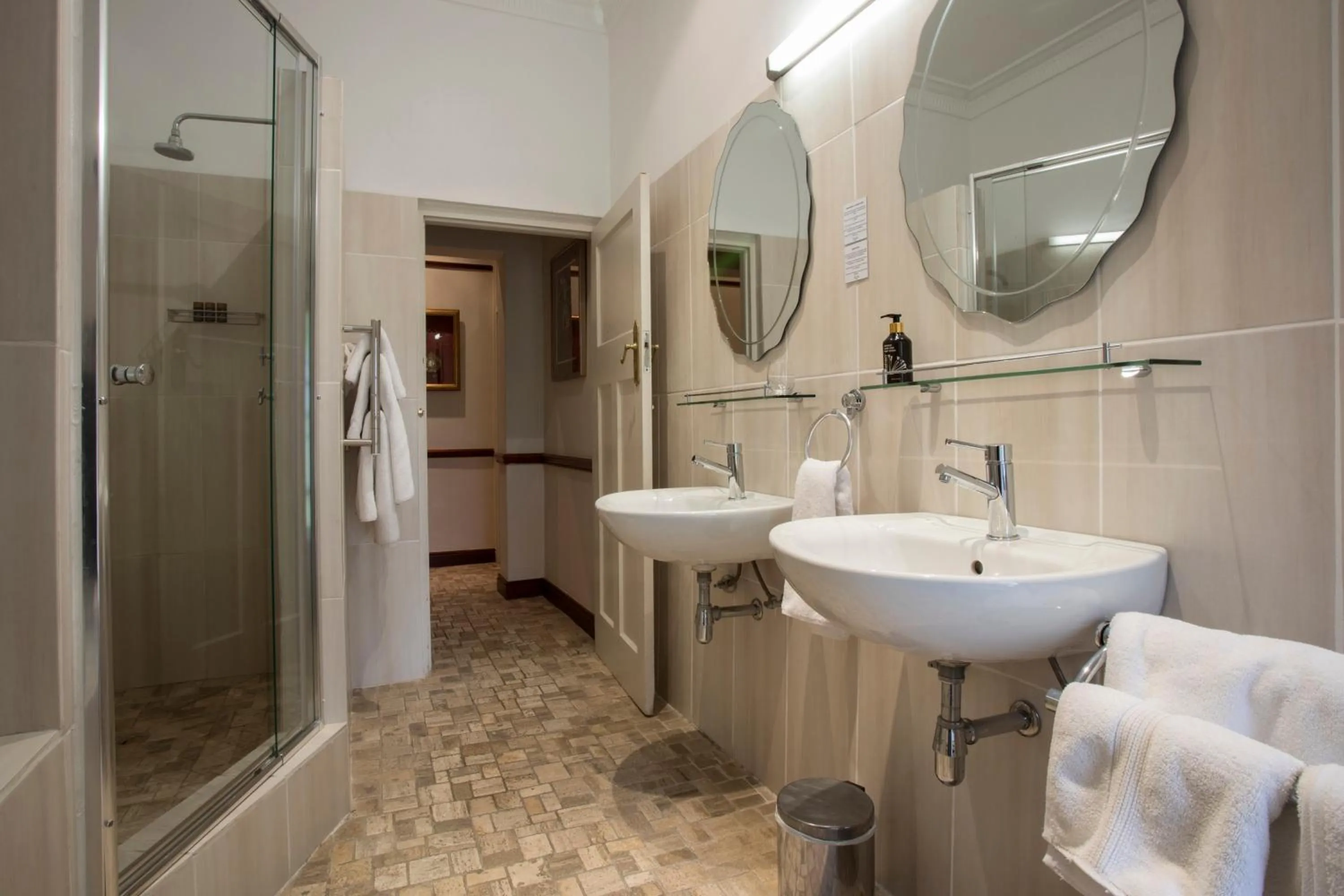 The Country Guesthouse