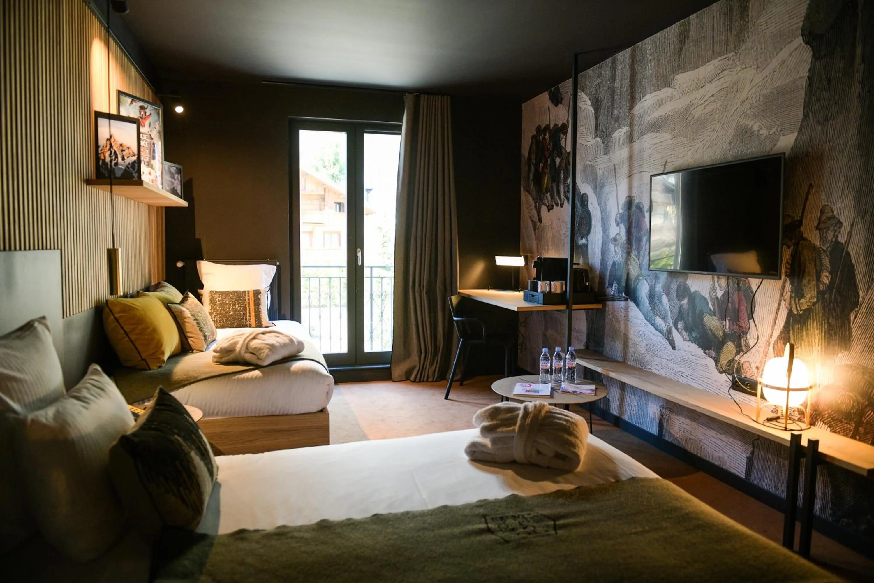 TV and multimedia, Bed in La Folie Douce Hotels Chamonix