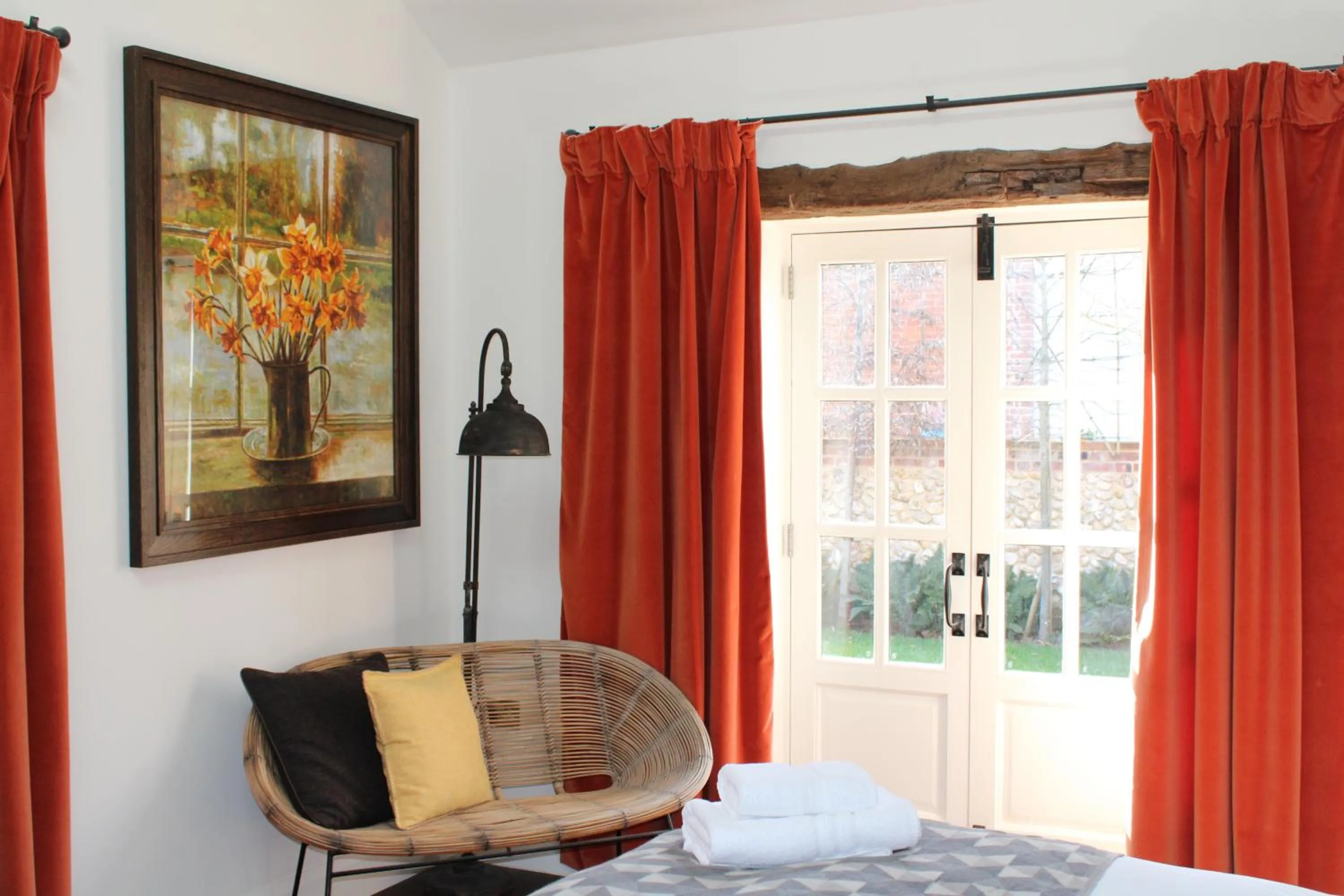 Bedroom, Bed in The Brisley Bell