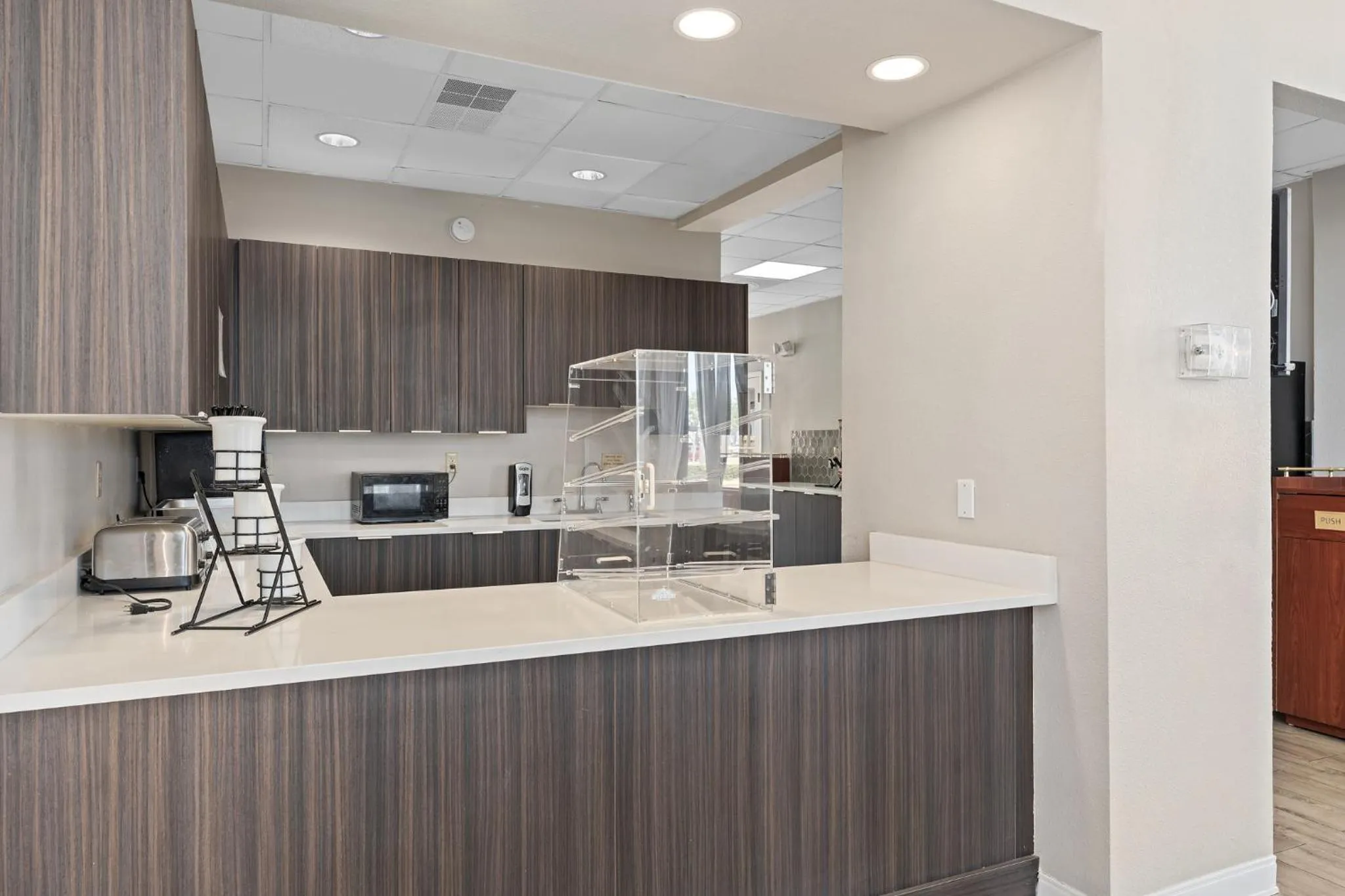 Breakfast in Baymont by Wyndham Orlando East