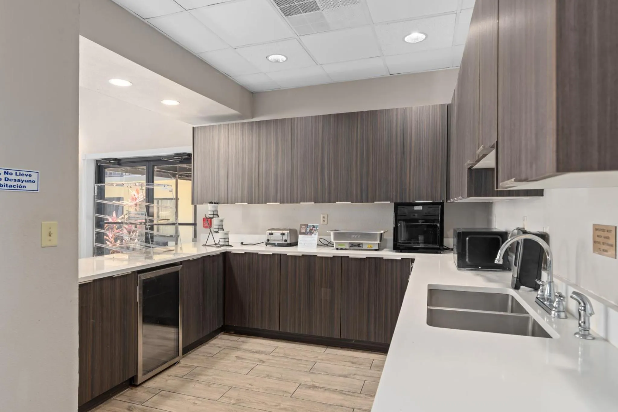 Breakfast in Baymont by Wyndham Orlando East