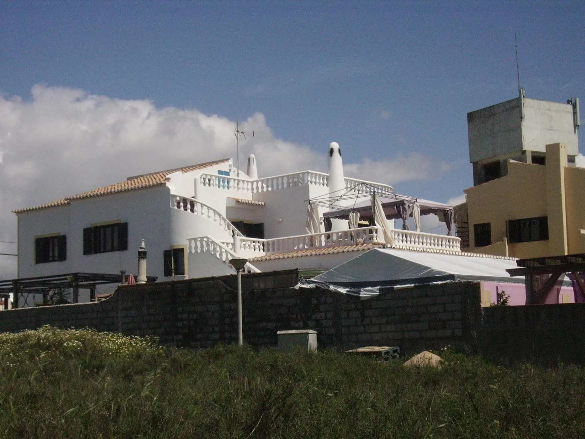 Facade/entrance in Ocean View Lagos
