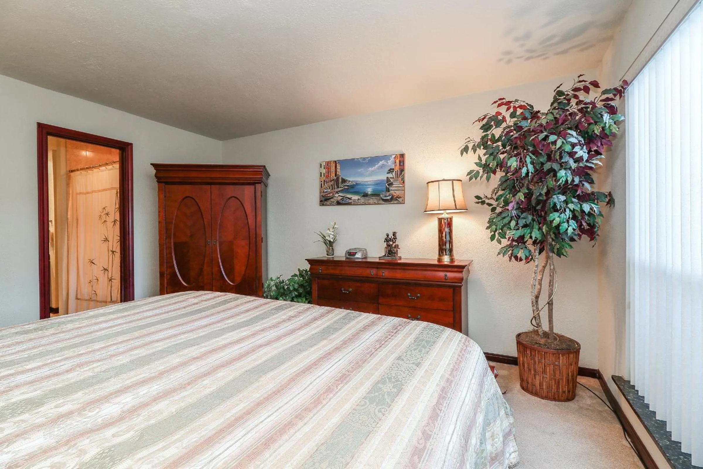 Bed in Resort Attractions