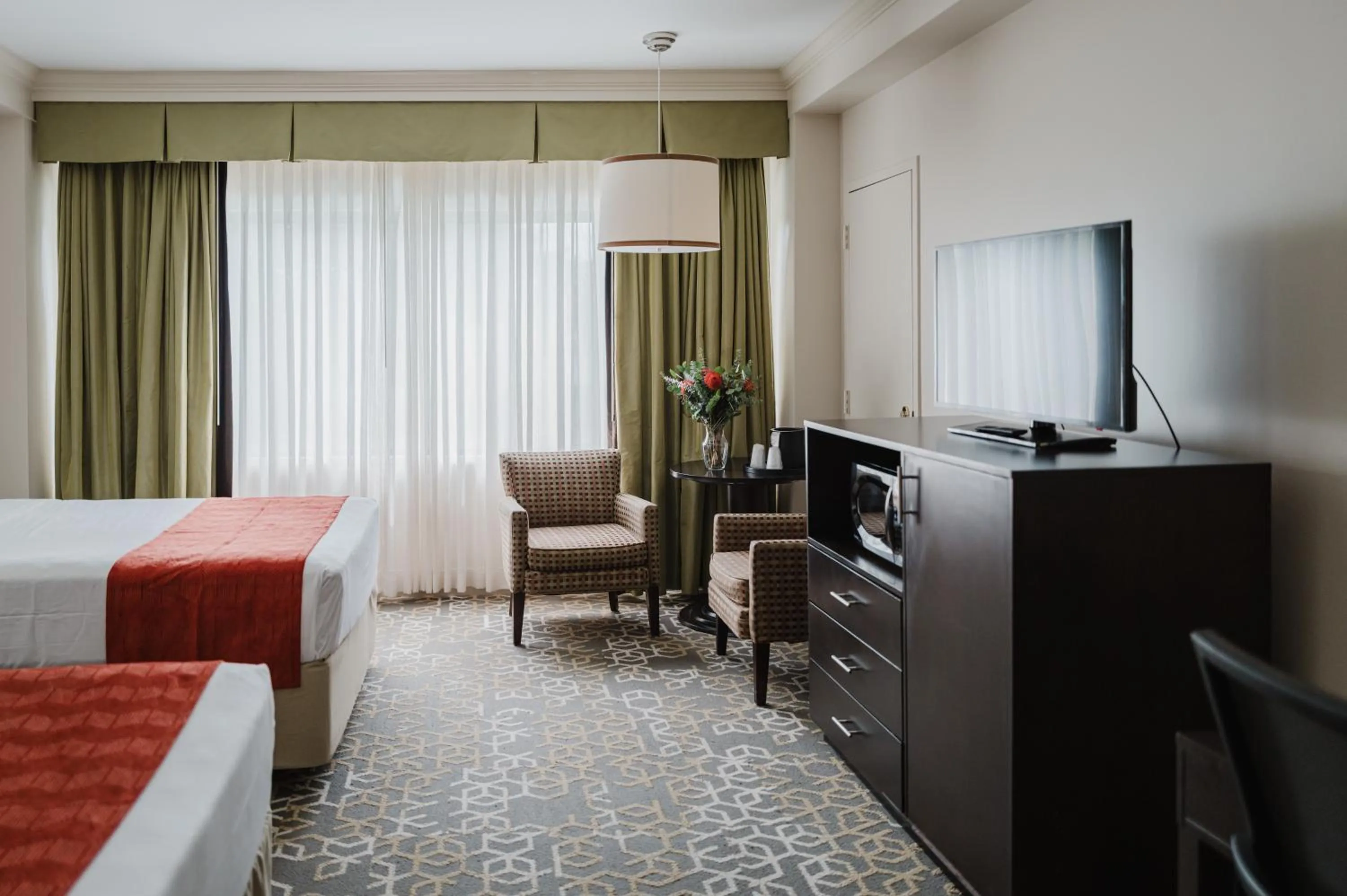 Bed in Brent House Hotel