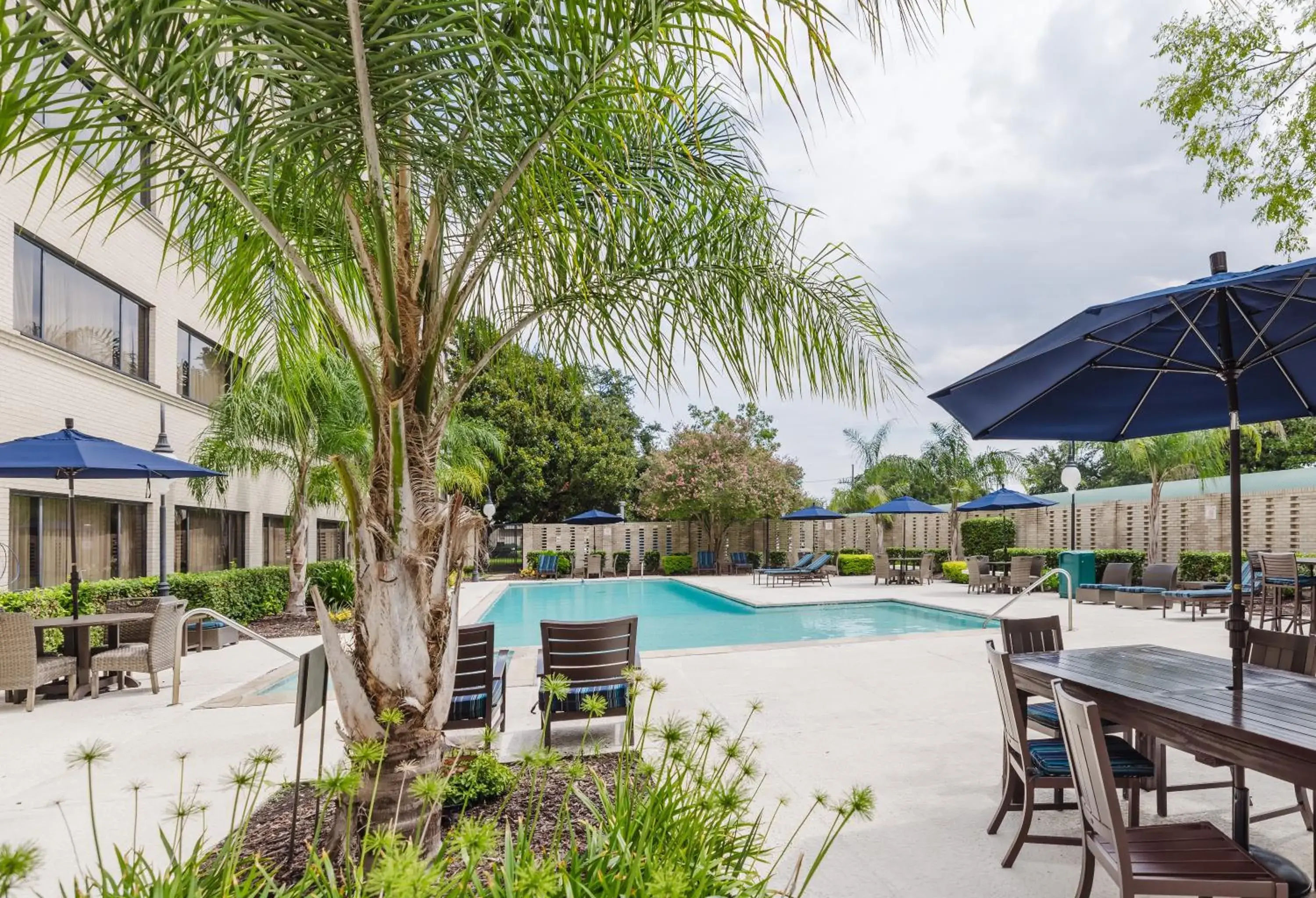 Swimming pool in Brent House Hotel Swimming pool in Brent House Hotel