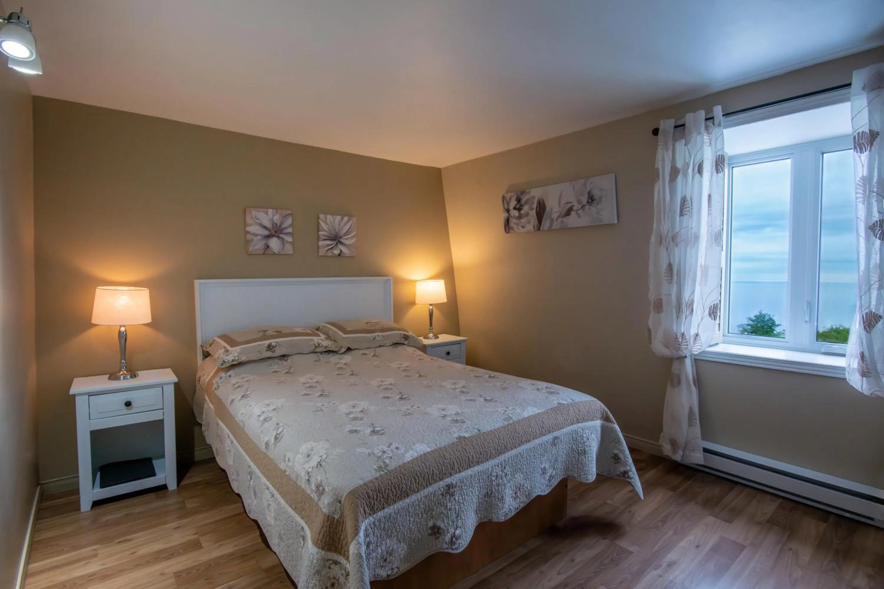 Bed in Gite la Maison Rochefort