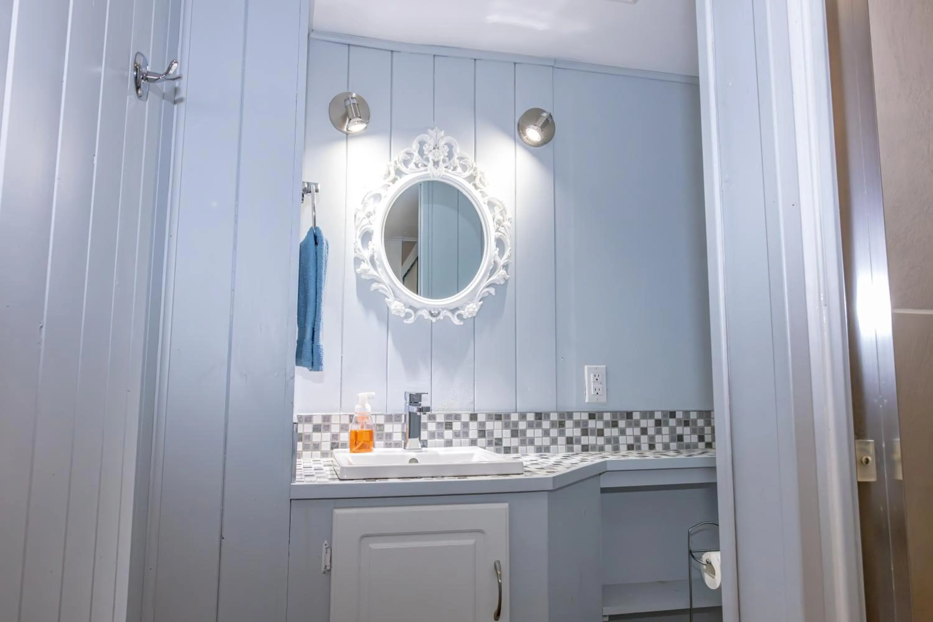 Bathroom in Gite la Maison Rochefort