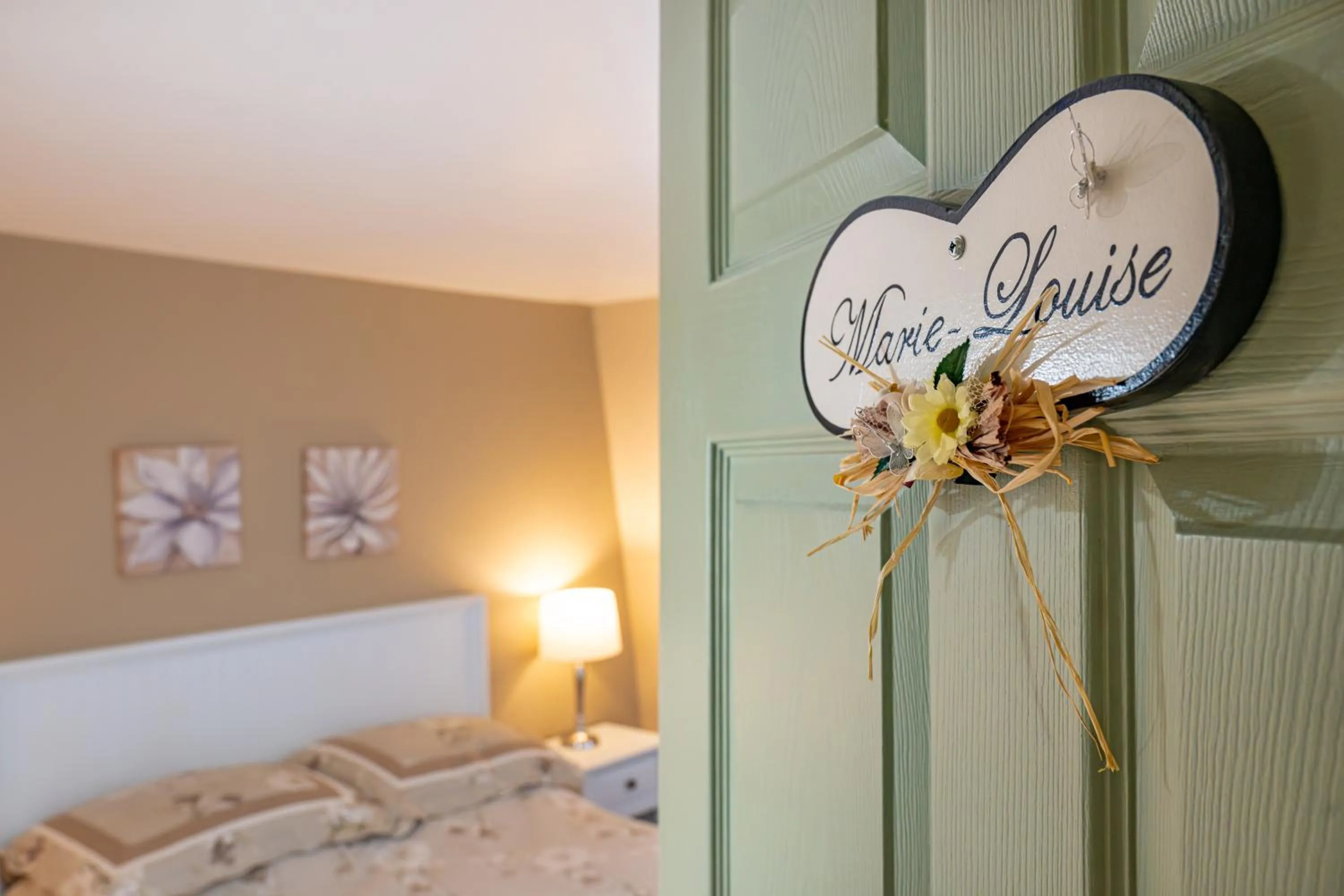 Bed in Gite la Maison Rochefort
