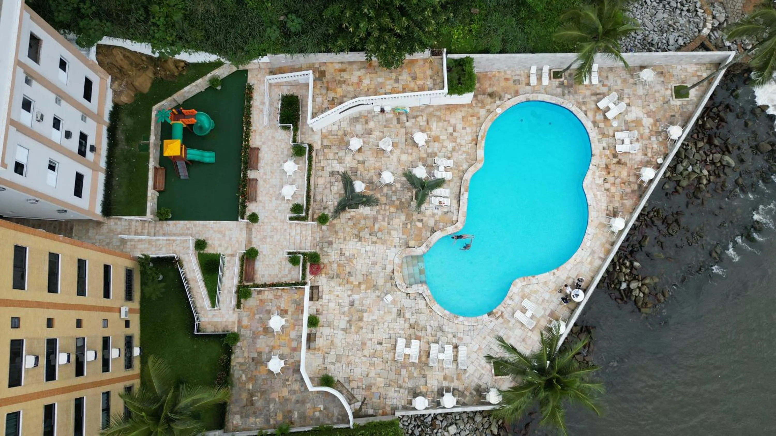 Natural landscape in Ilha Porchat Hotel