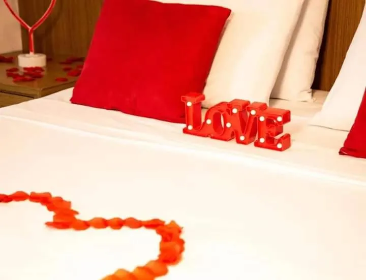 Bed in Ilha Porchat Hotel