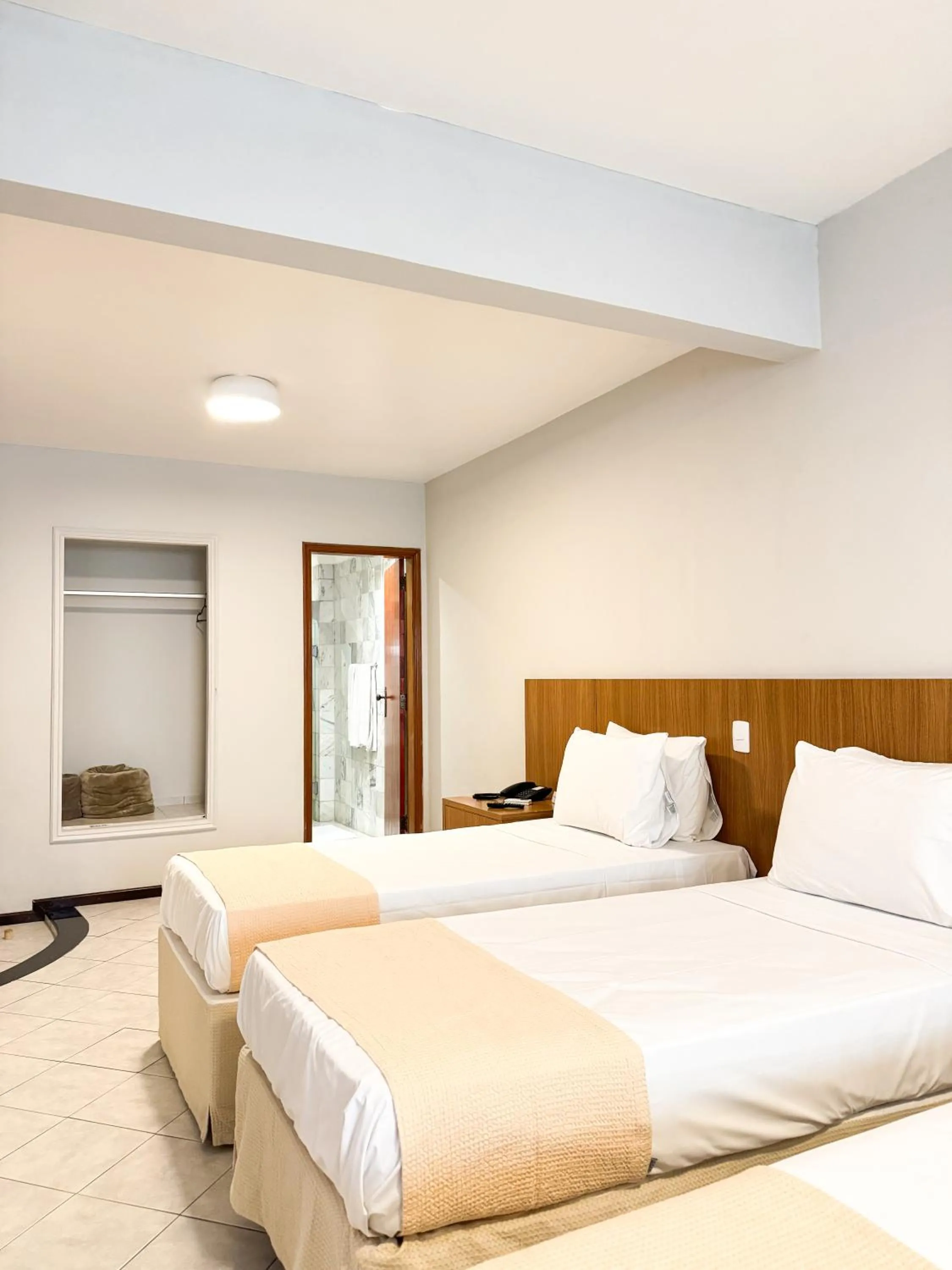Bedroom, Bed in Ilha Porchat Hotel