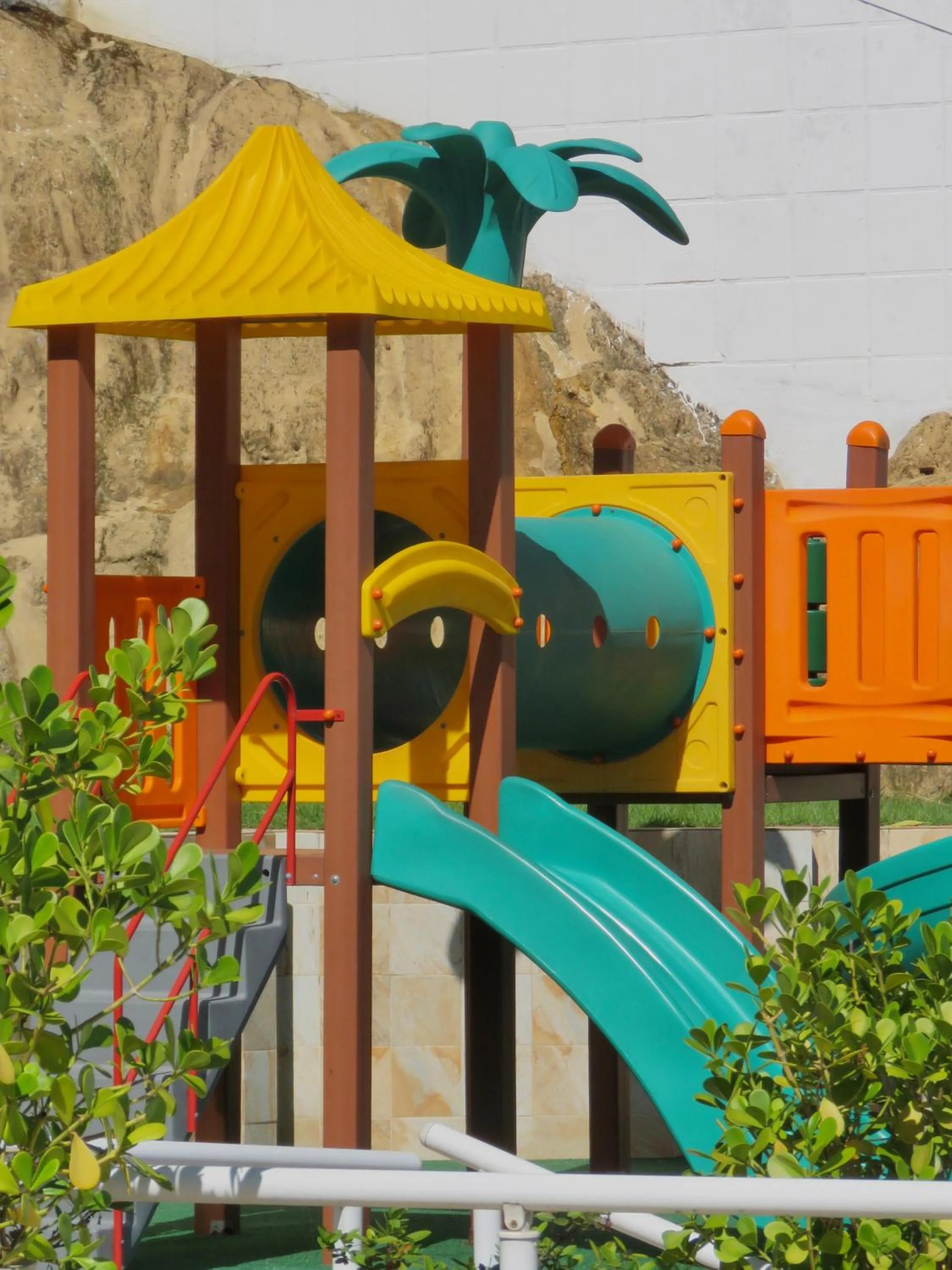 Children play ground in Ilha Porchat Hotel